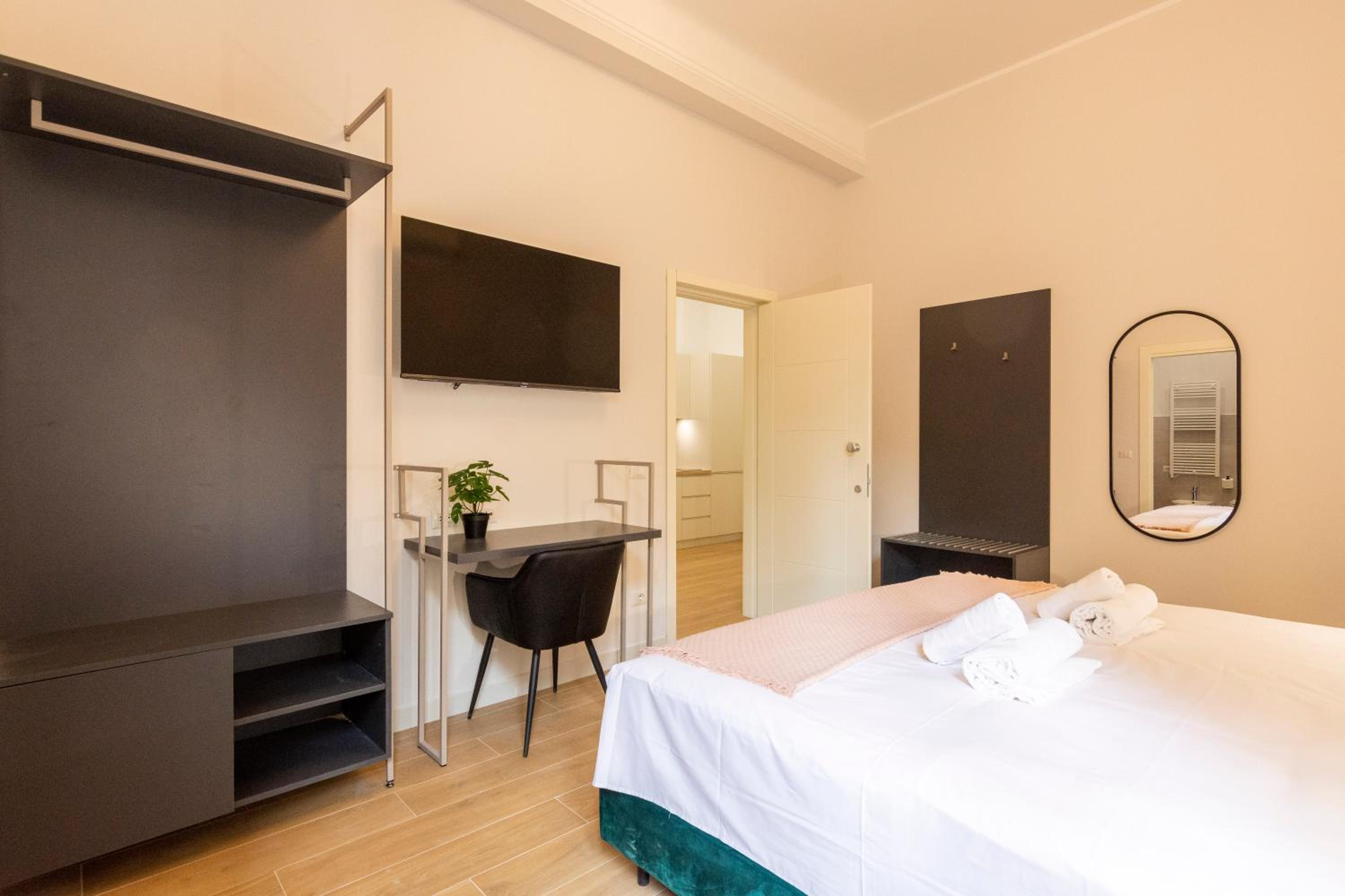 Large Double Room