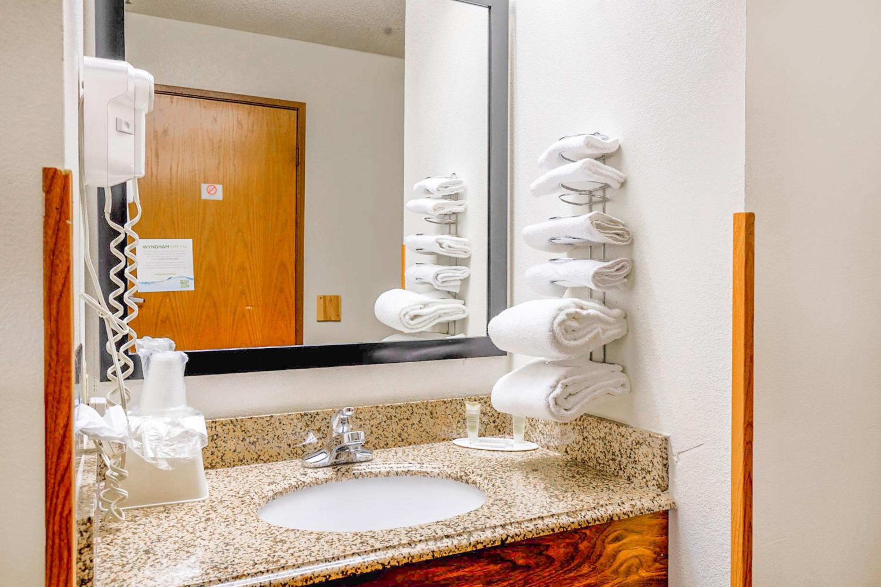 Super Rest Inn, Photo 11