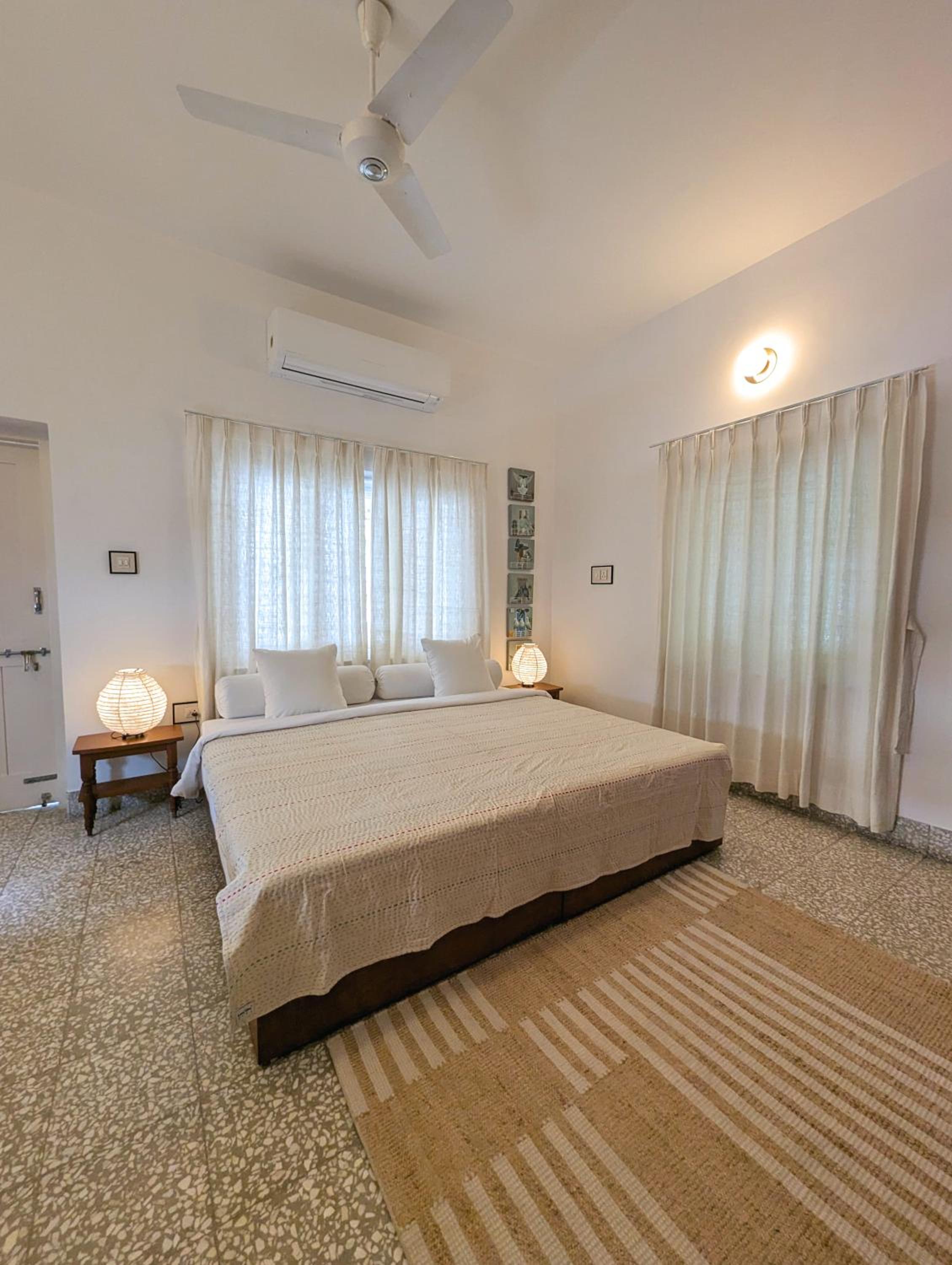 Deluxe King Room photo 3