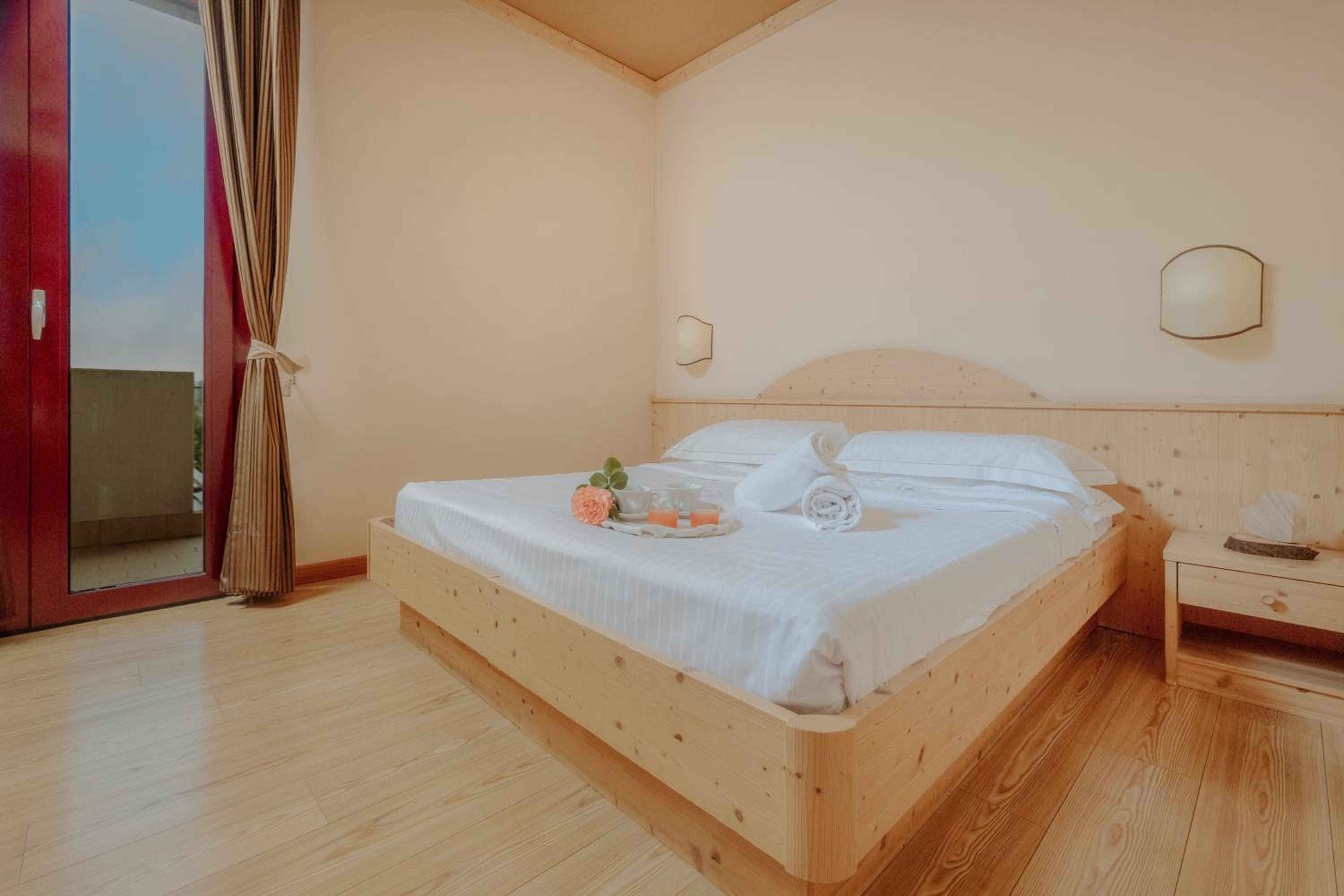 Double Room with Pool and Spa Access - Photo 13