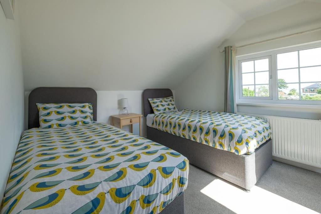 Four-Bedroom House photo 3