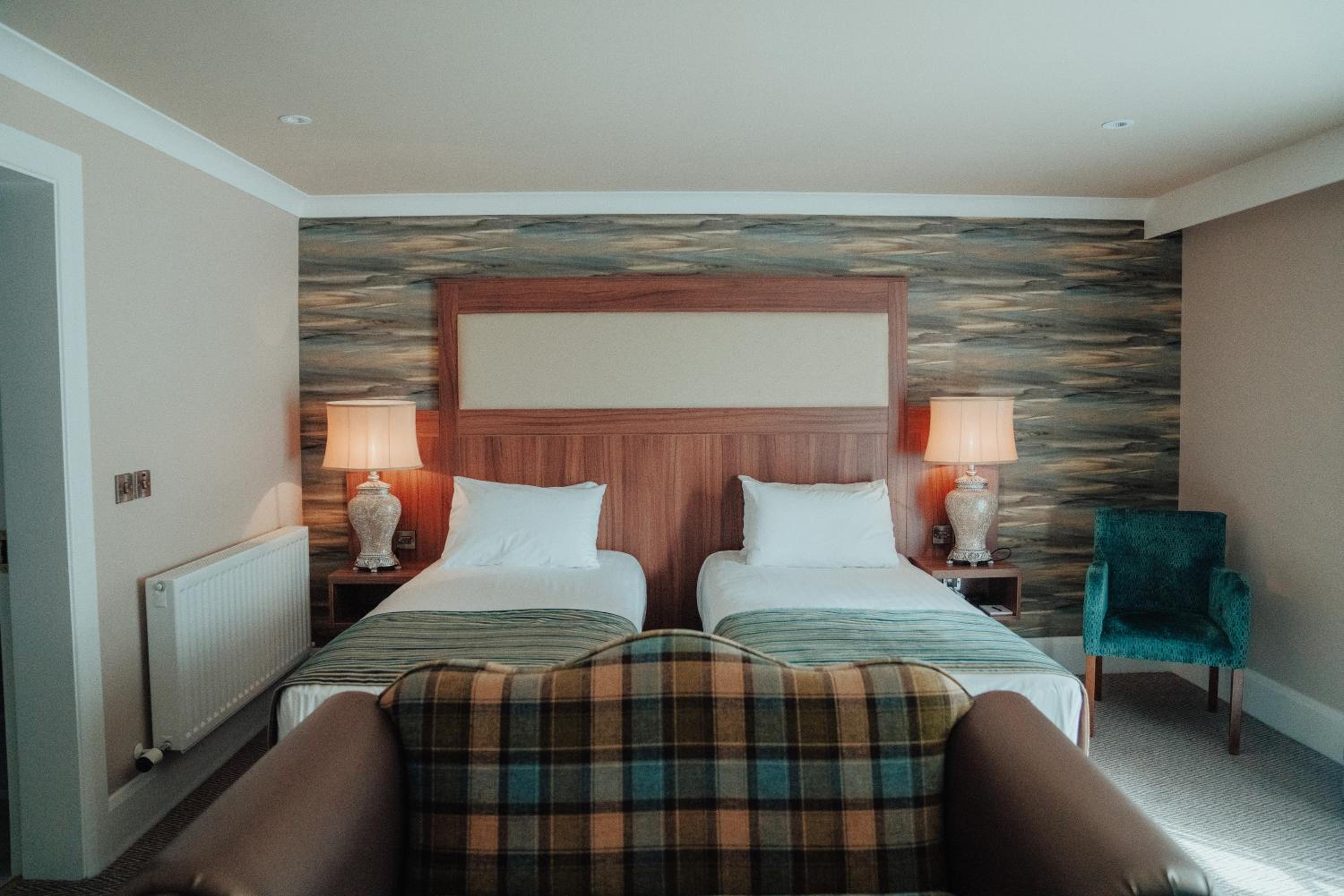 Standard Twin Room - Photo 2