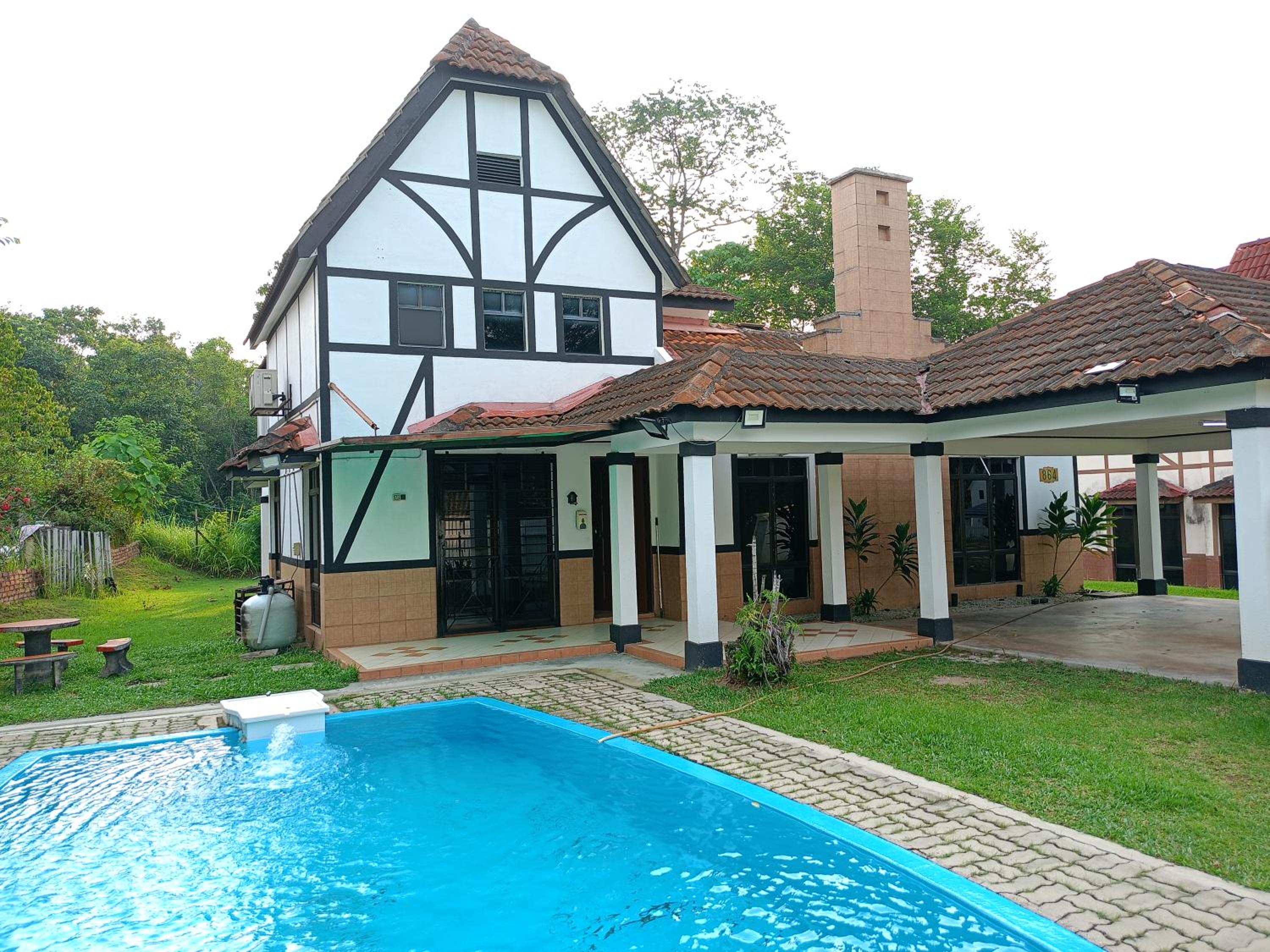 Villa photo 1