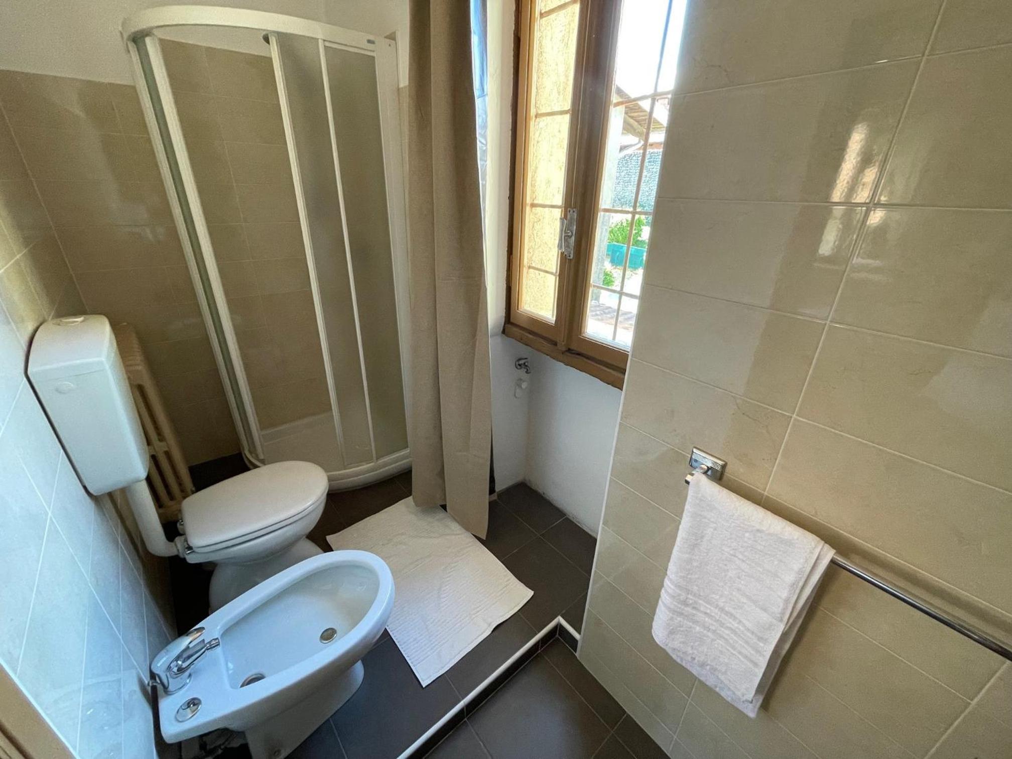 One-Bedroom Apartment With View photo 2