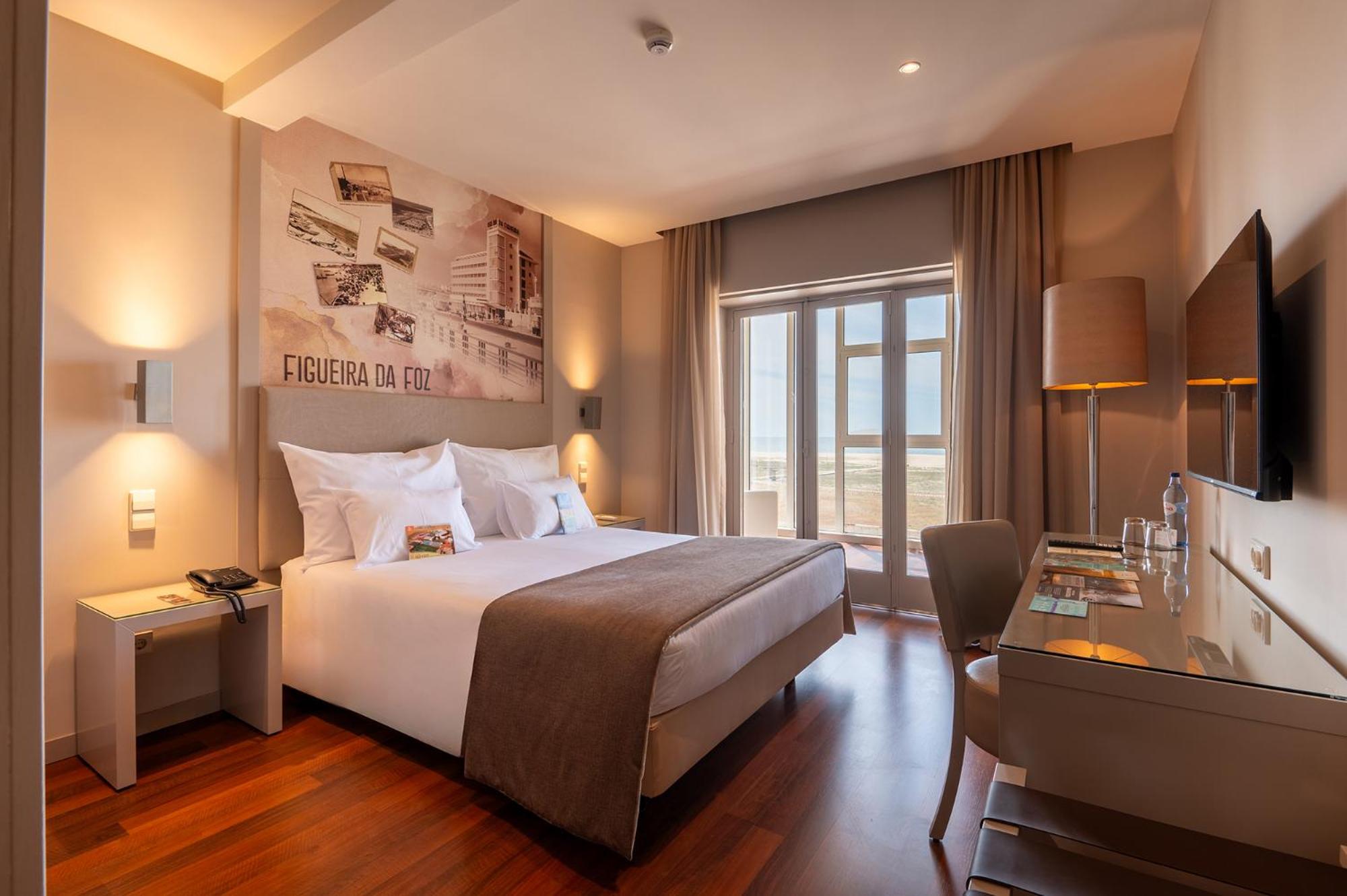 Double Room with Sea View - Photo 6