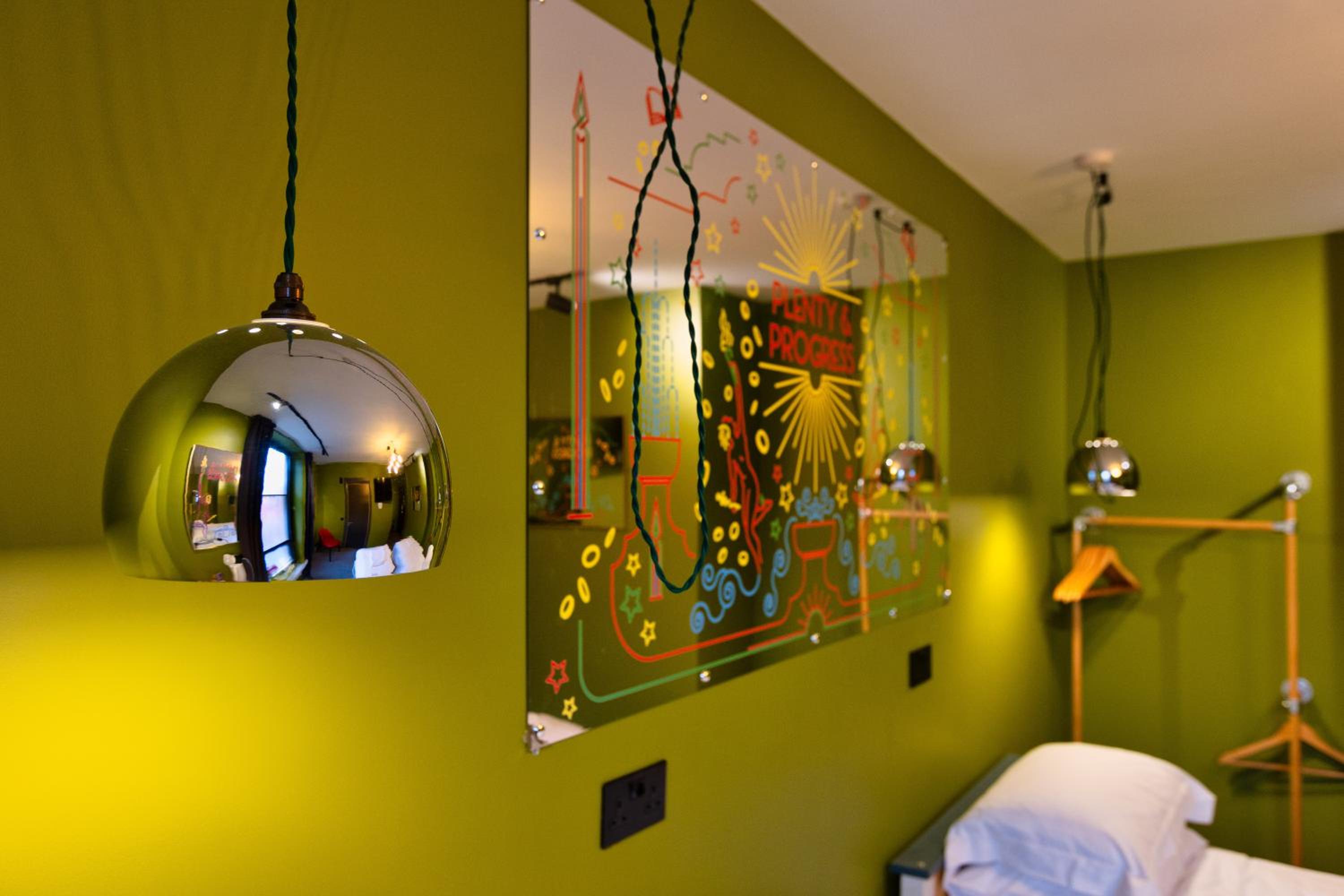 Twin Room - Photo 4