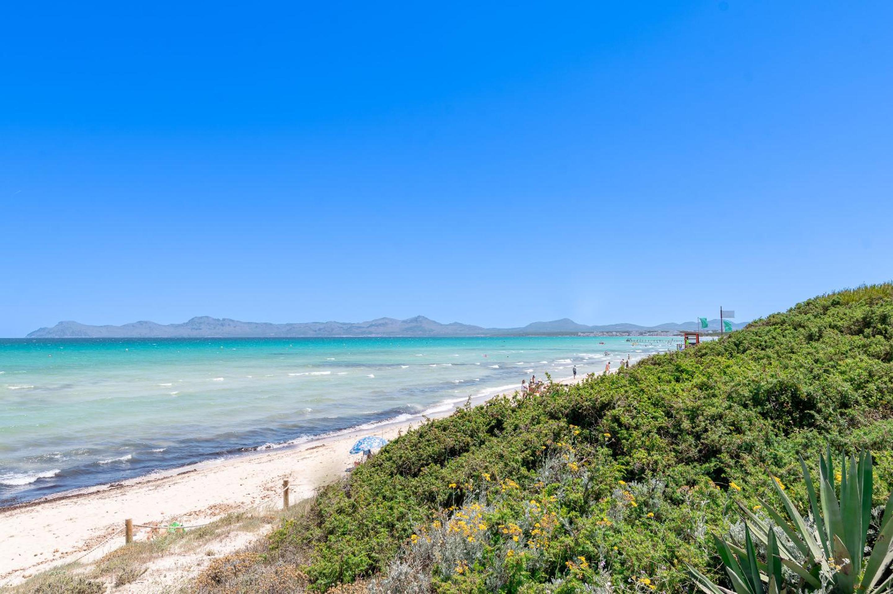 Villa - Beach Front photo 2