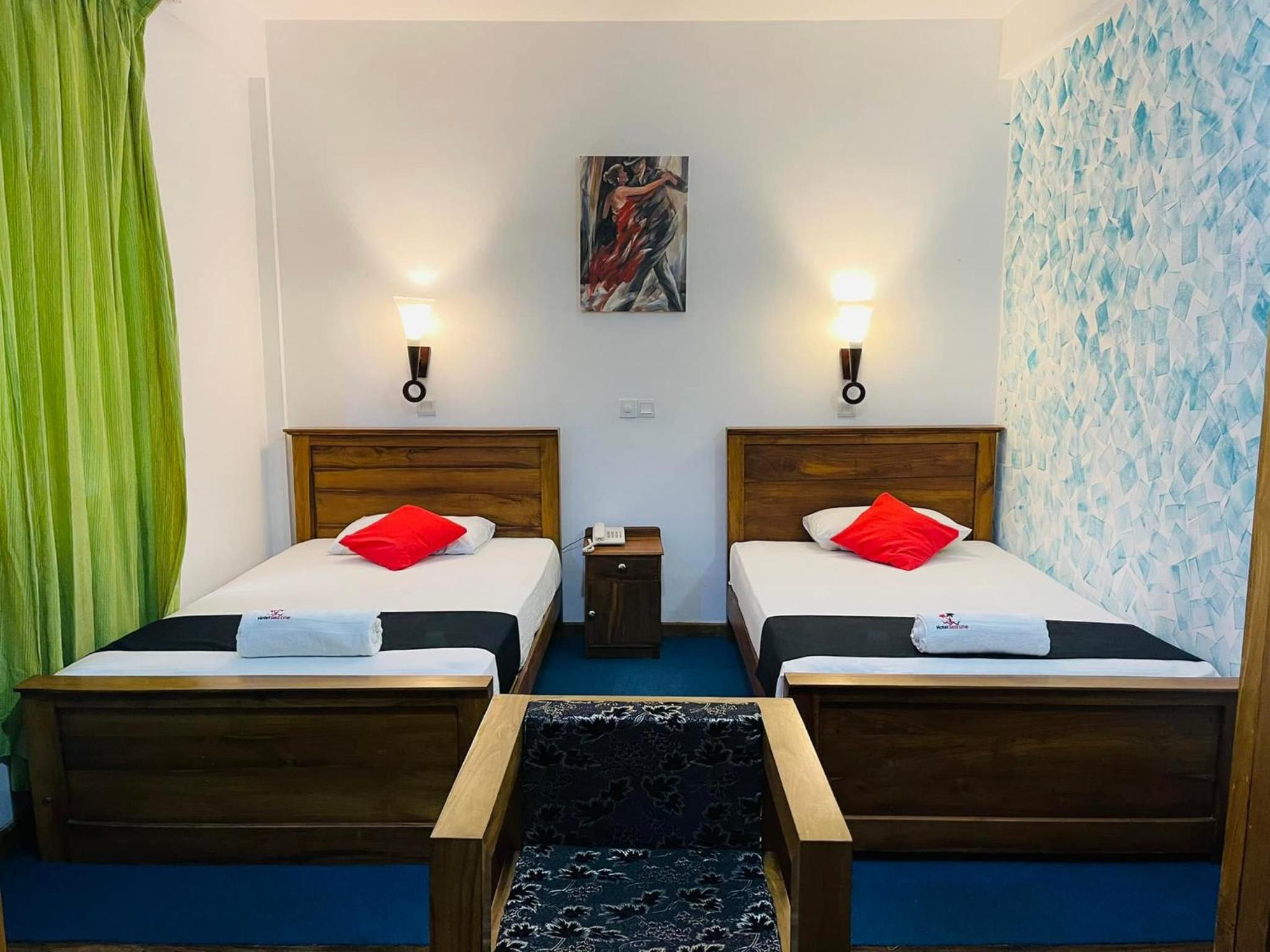 Deluxe City View Twin Room