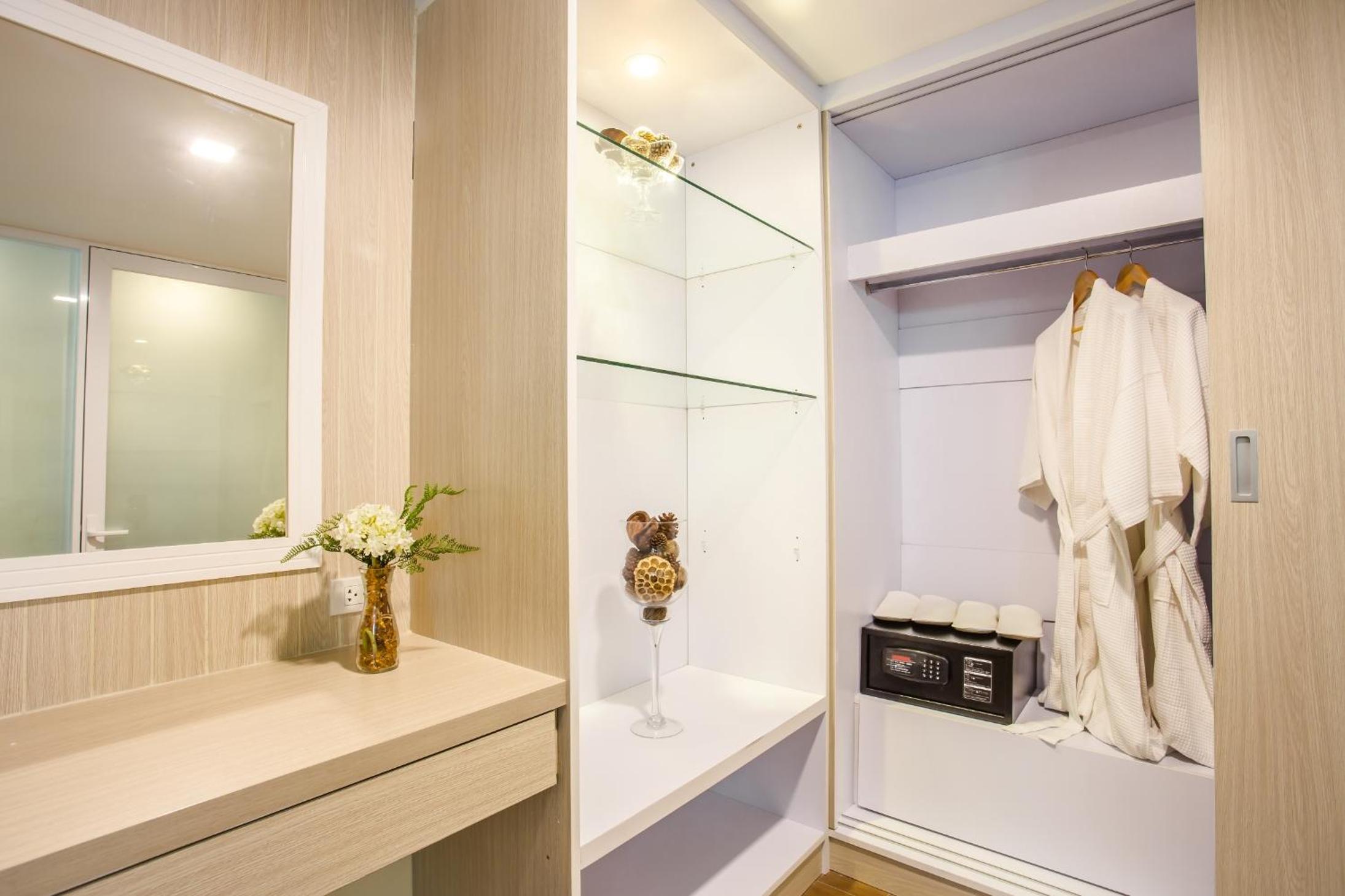 Executive Suite photo 2
