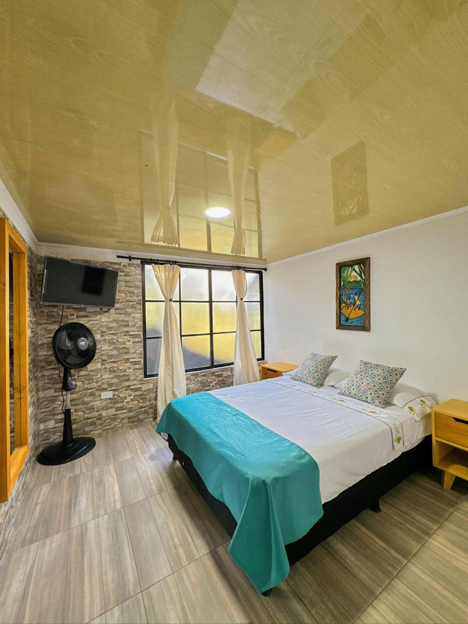 Single Room photo 2