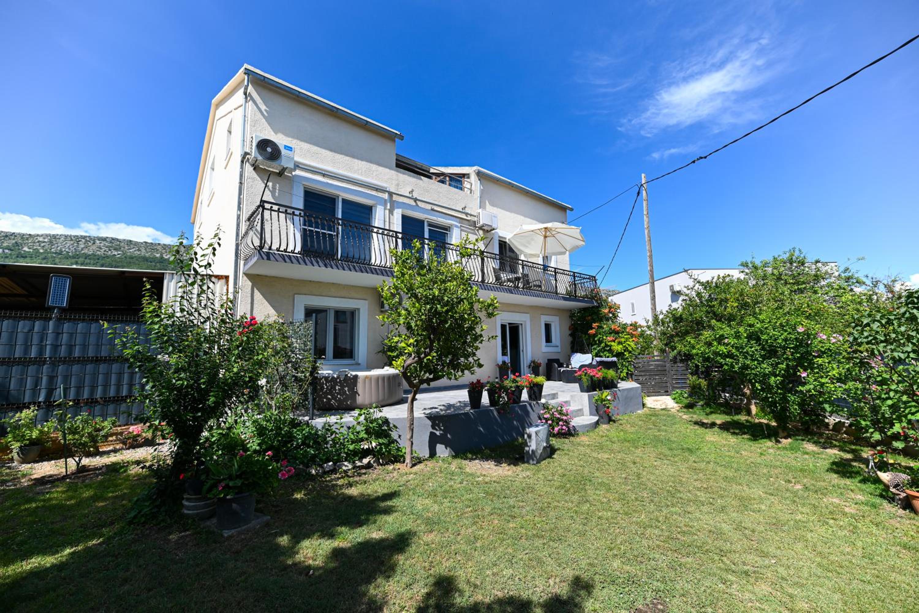 Three-Bedroom Apartment photo 1