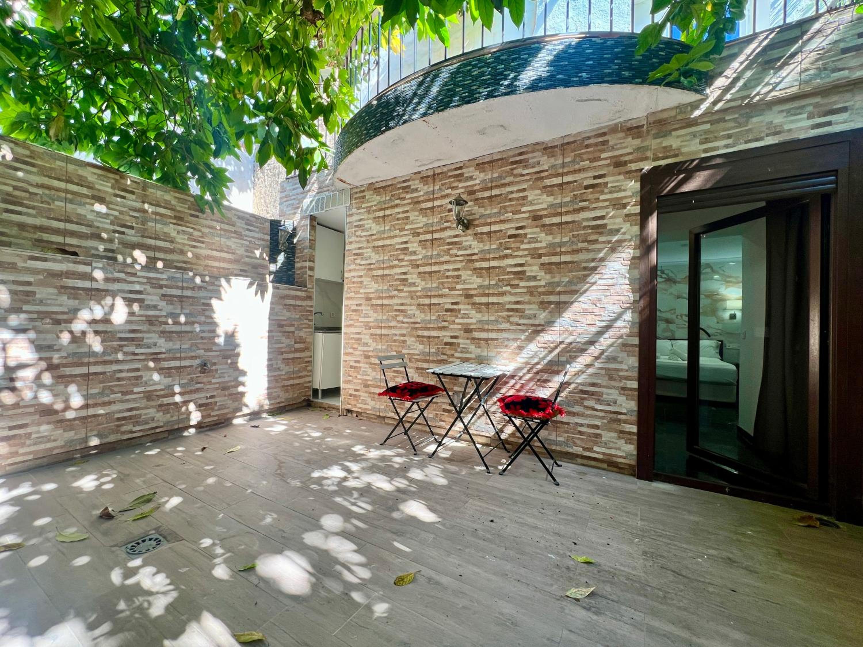 Studio with Terrace - Photo 15