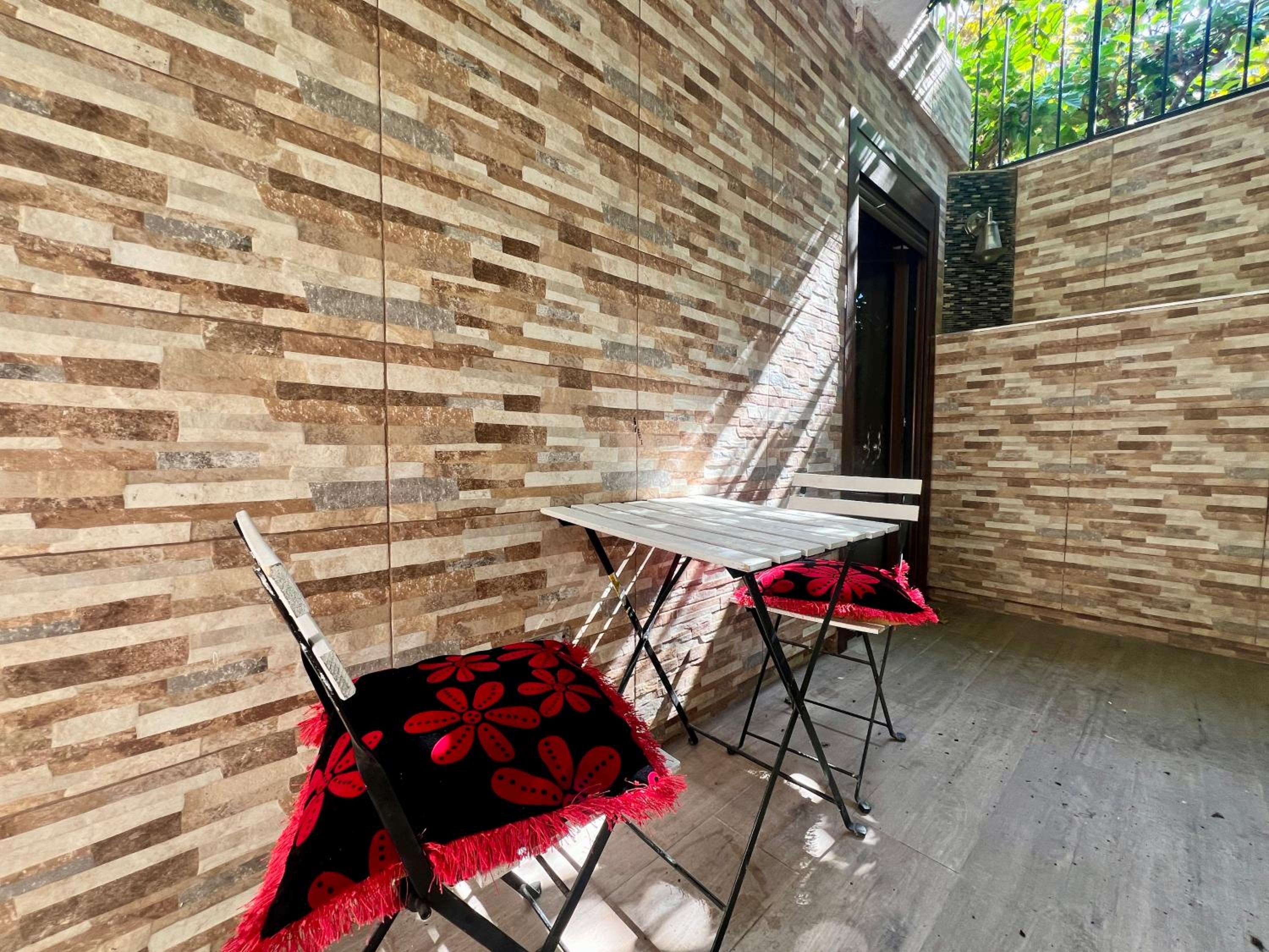 Studio with Terrace - Photo 9