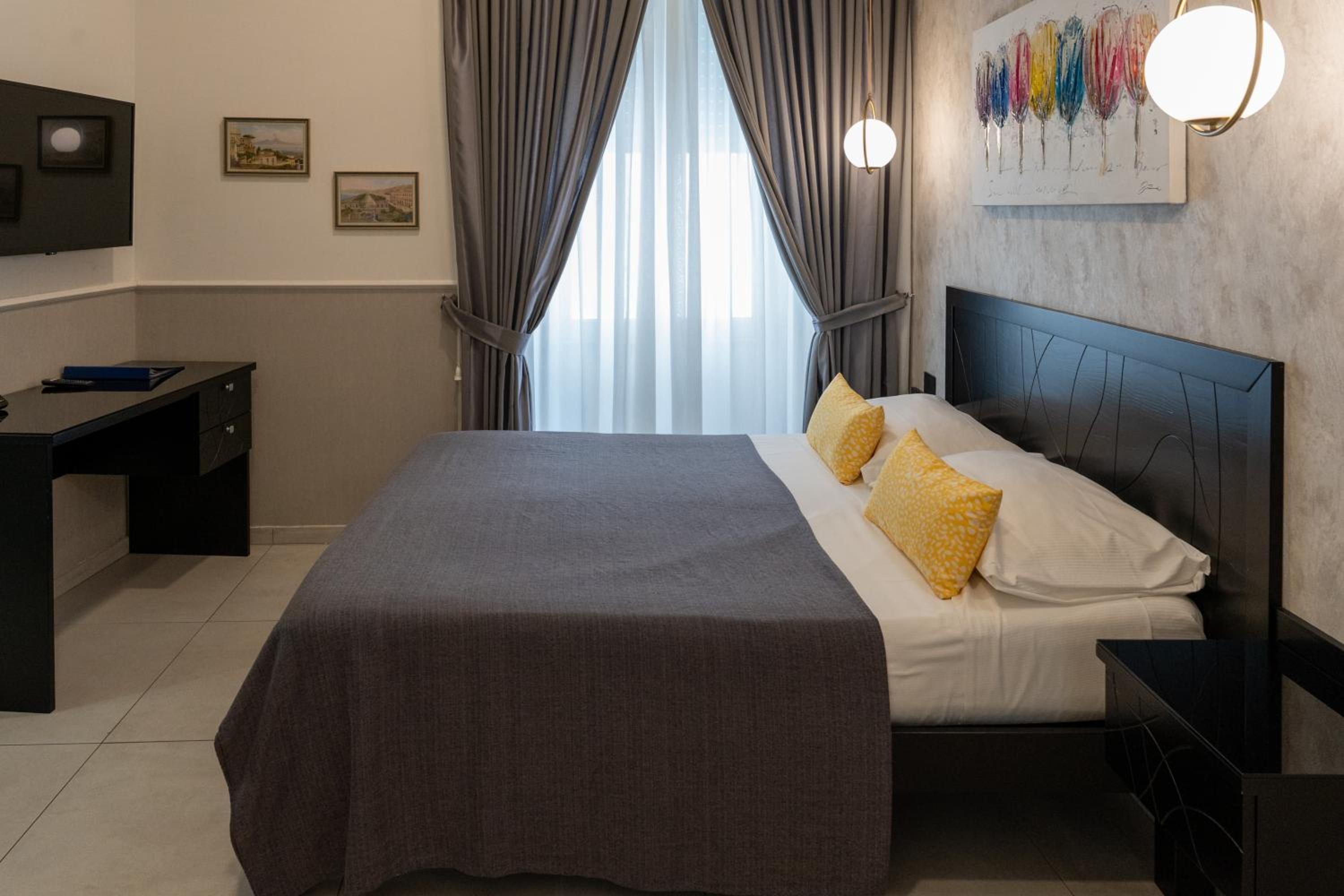 Superior Apartment thumbnail 6