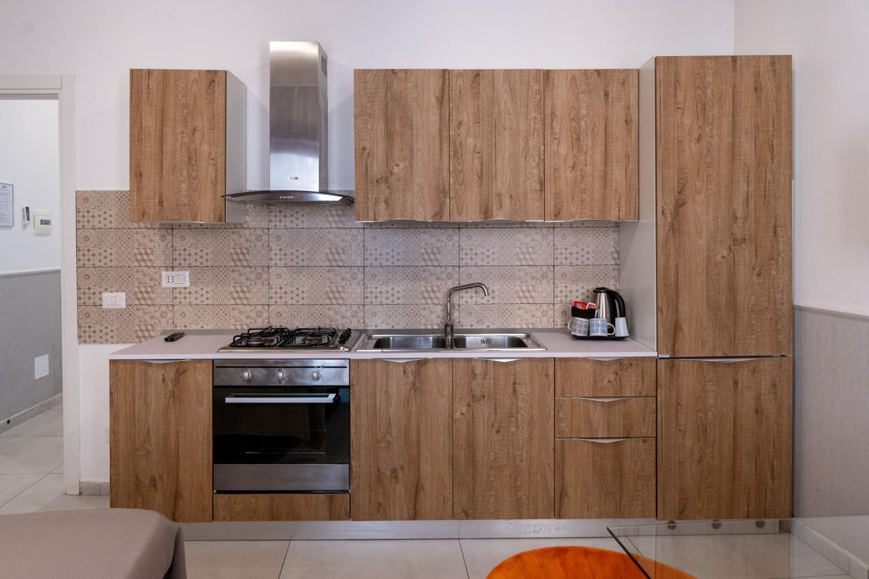 Superior Apartment thumbnail 6