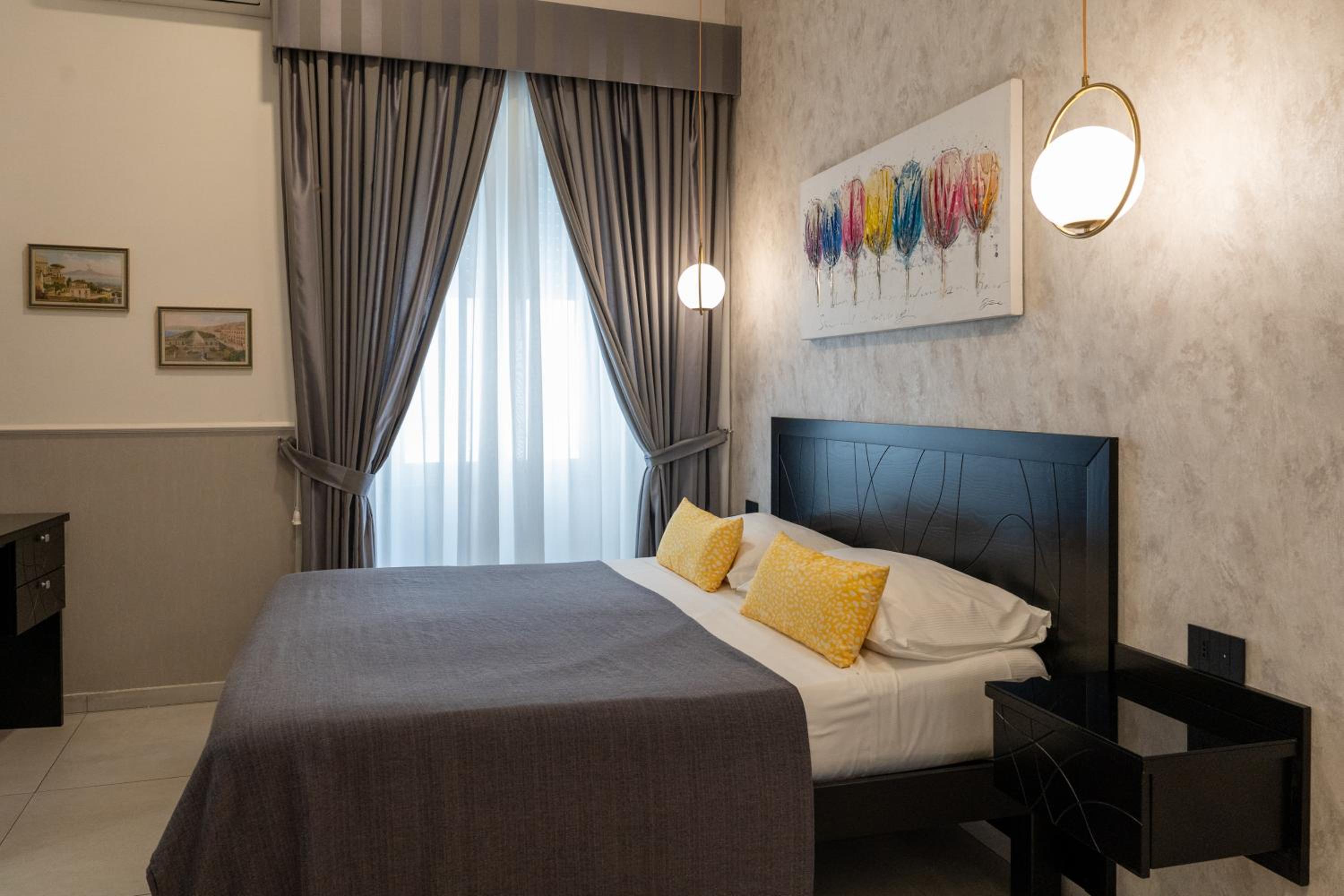 Superior Apartment thumbnail 5