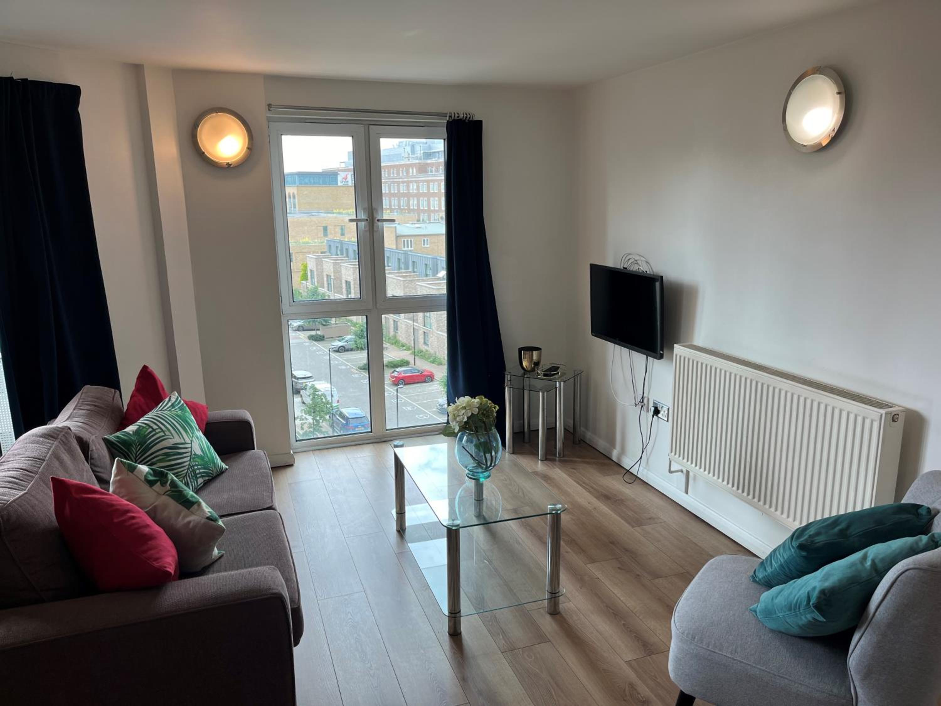 One-Bedroom Apartment photo 2