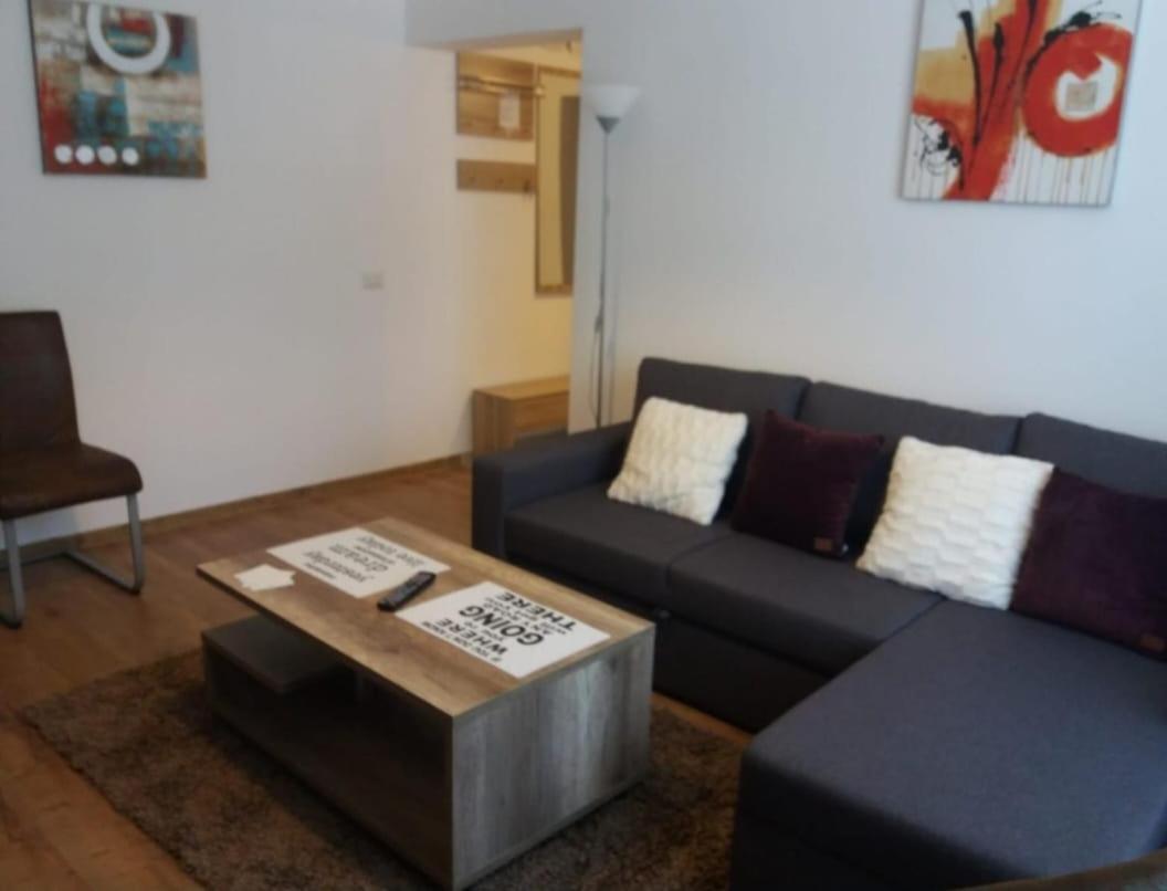 One-Bedroom Apartment photo 2