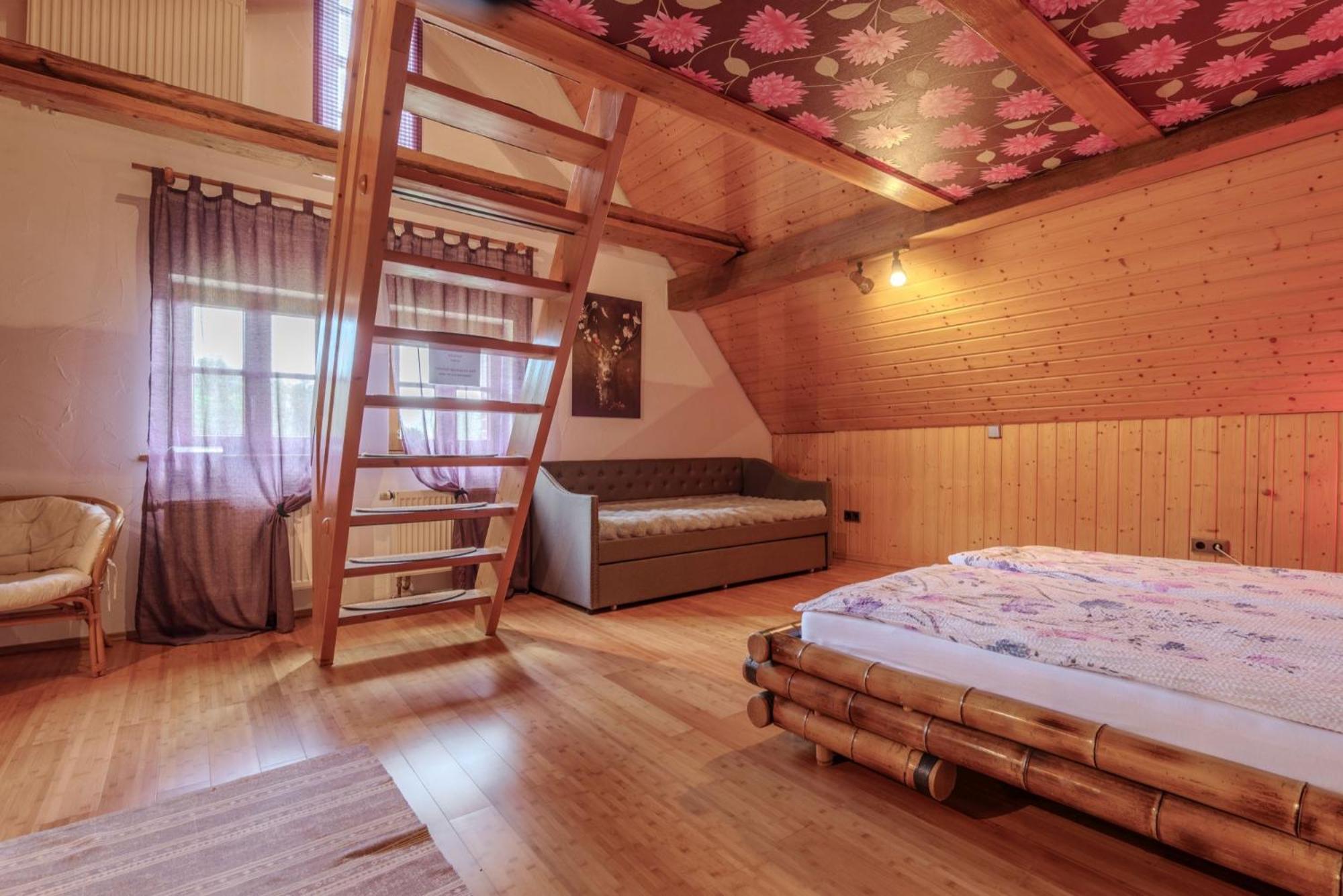 Villa photo 1