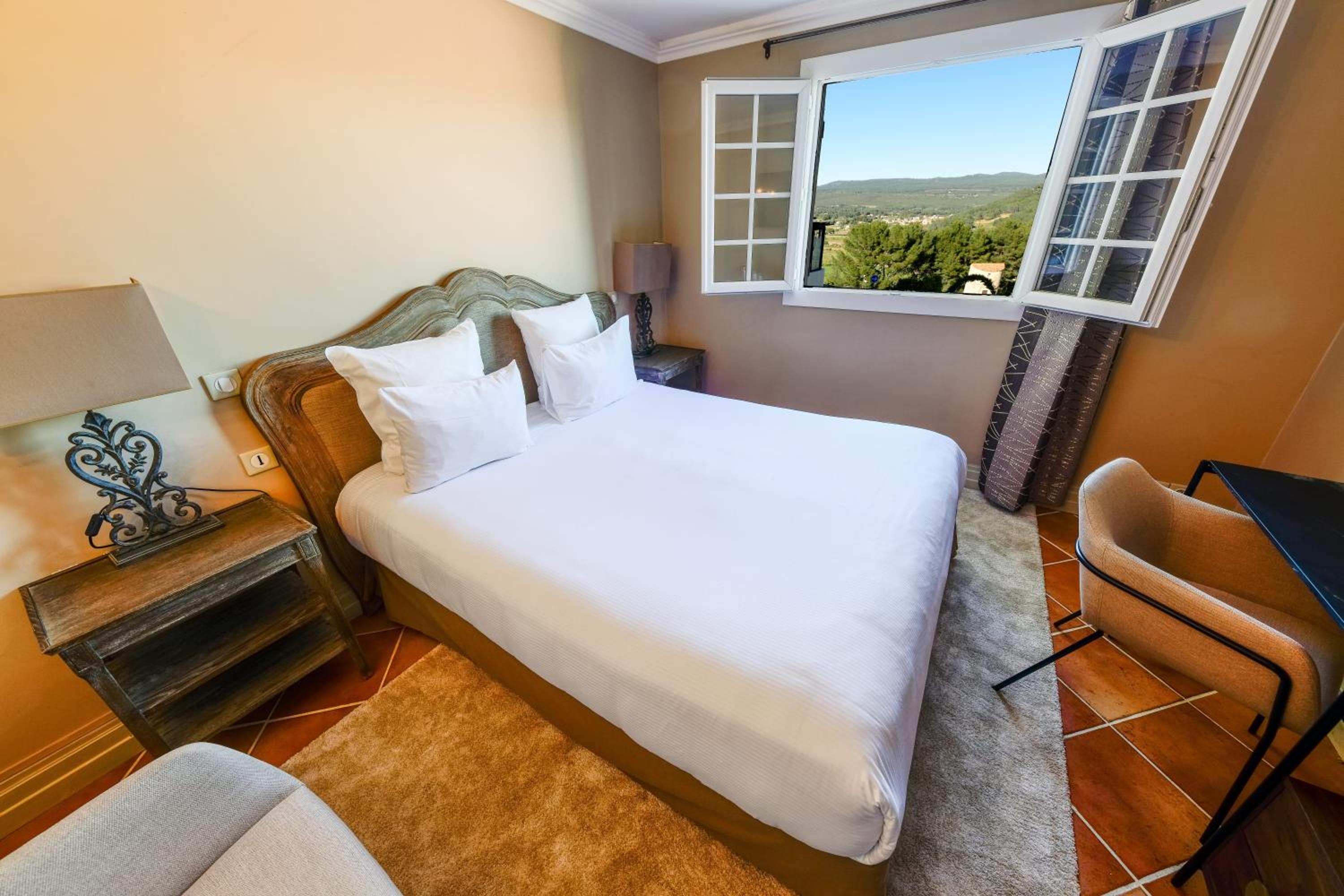 Superior Double or Twin Room - Photo 4