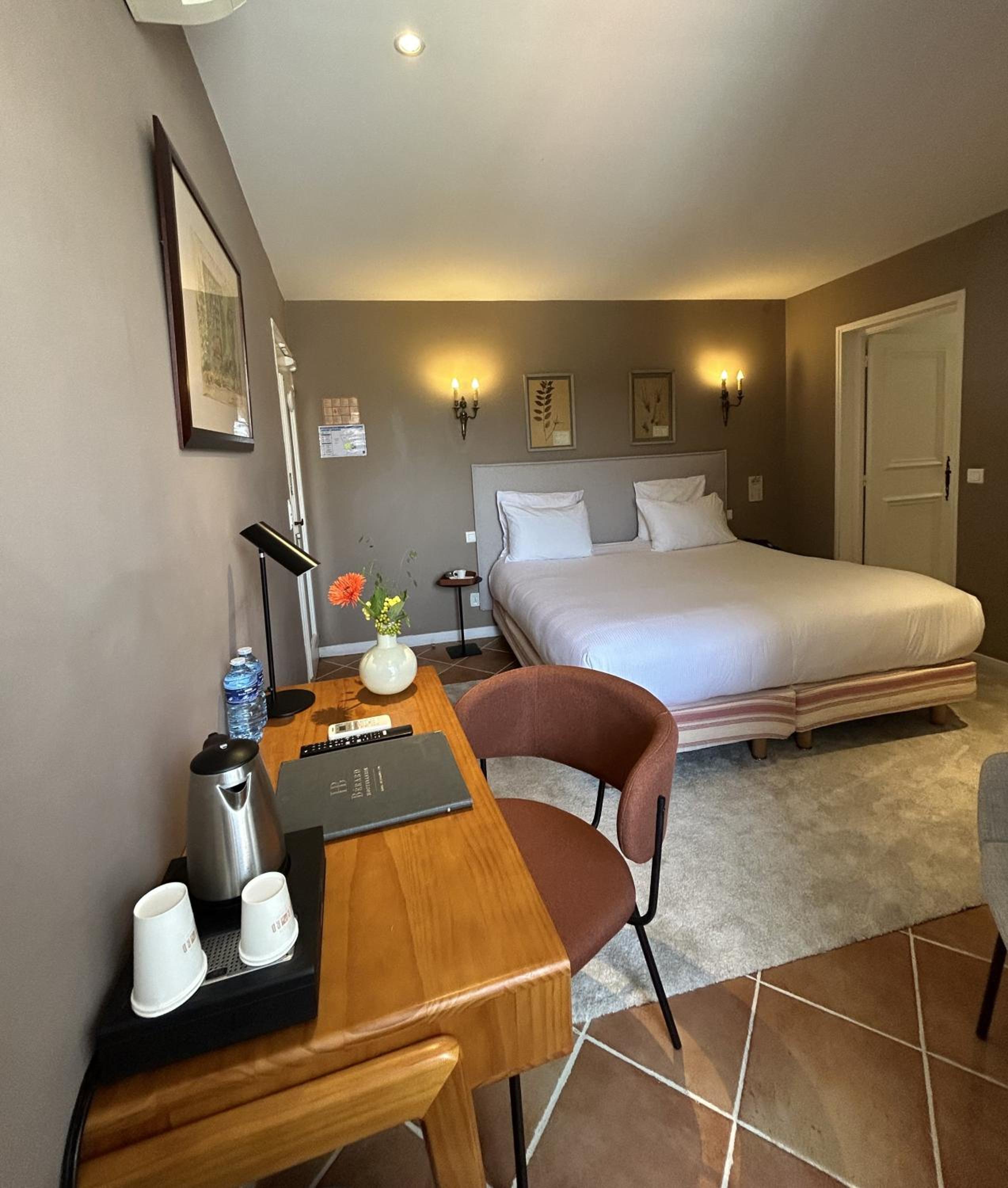Superior Double or Twin Room - Photo 5