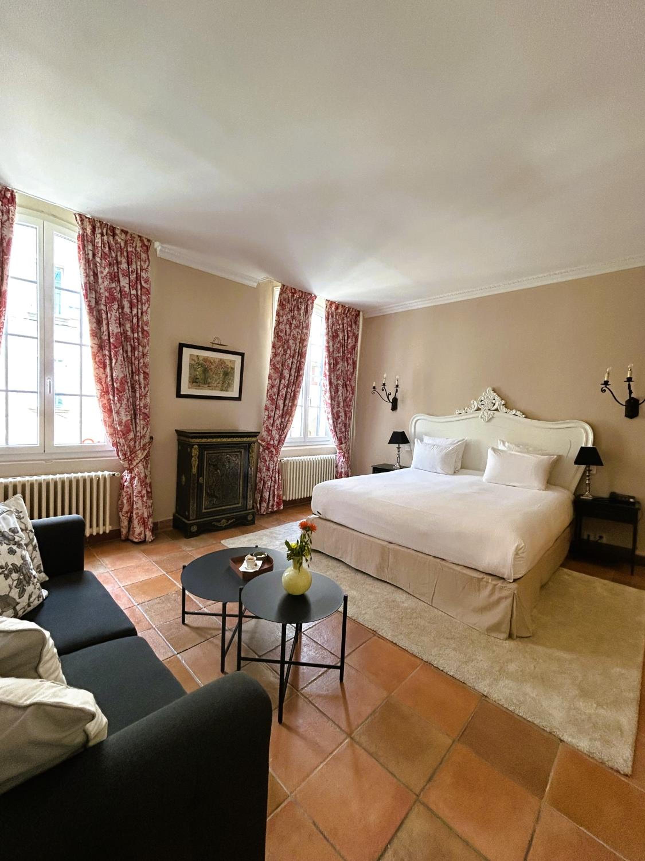 Junior Suite - Photo 1
