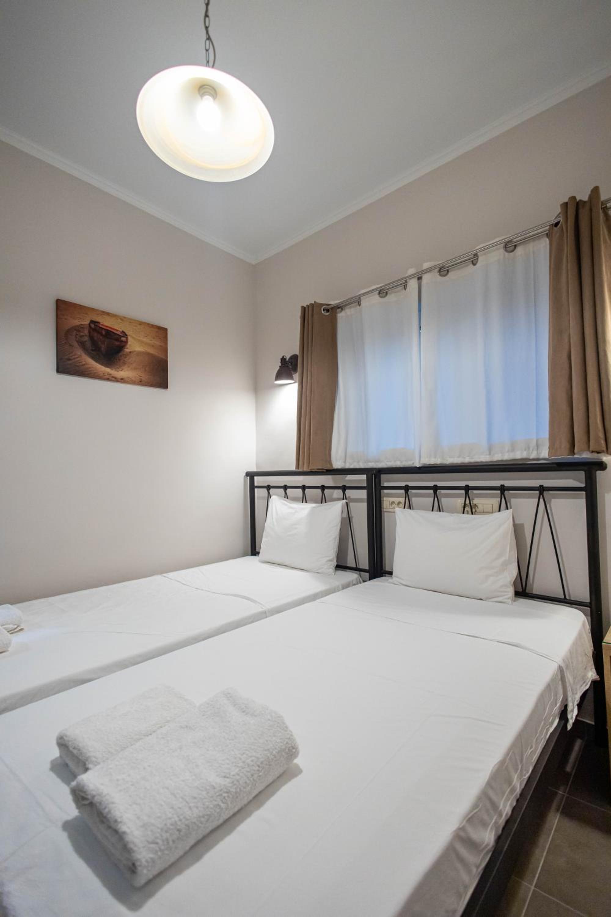 Superior One-Bedroom Apartment