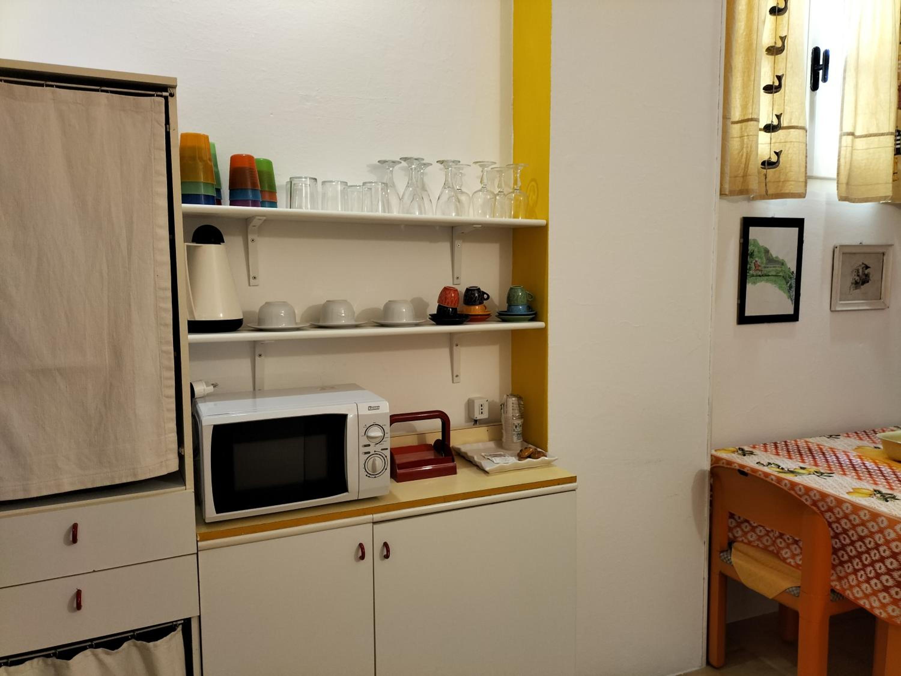 One-Bedroom Apartment photo 3
