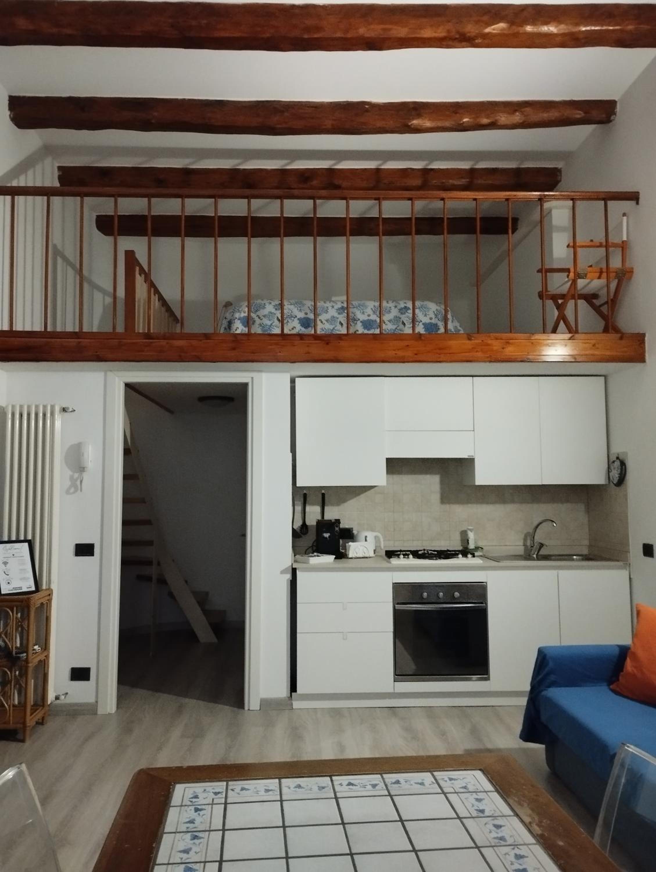 One-Bedroom Apartment - Photo 1