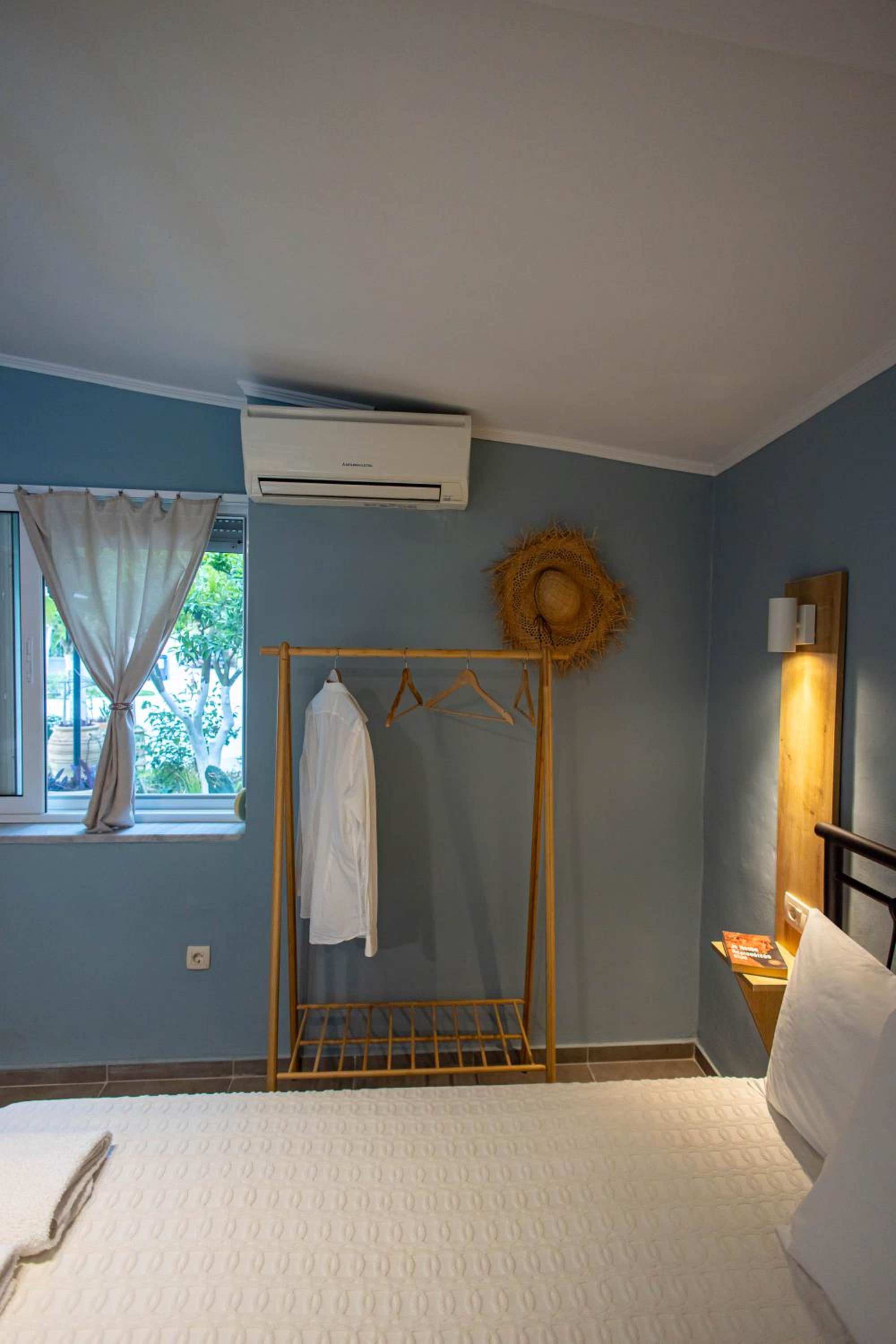 One-Bedroom Bungalow