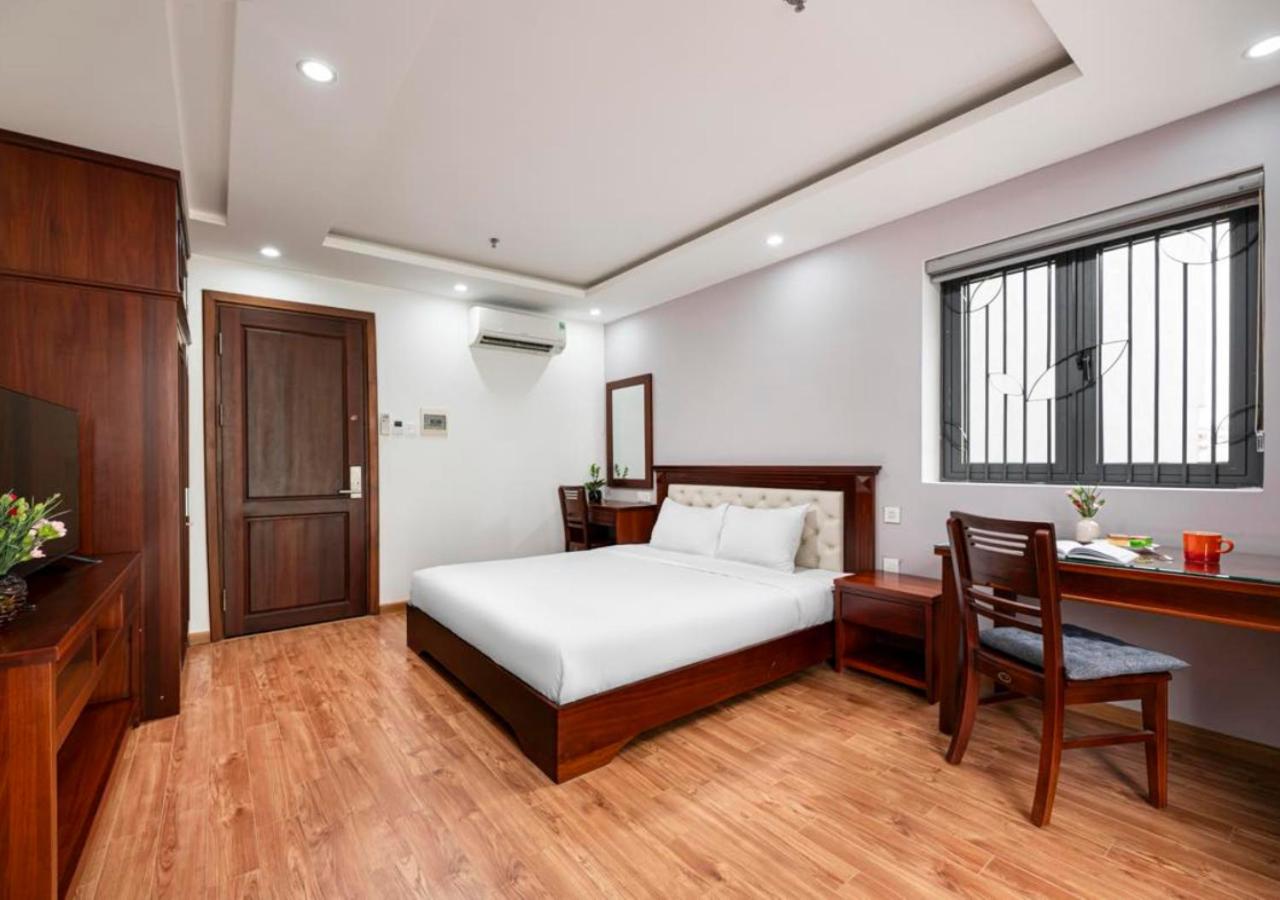 One-Bedroom Apartment with Balcony and City View