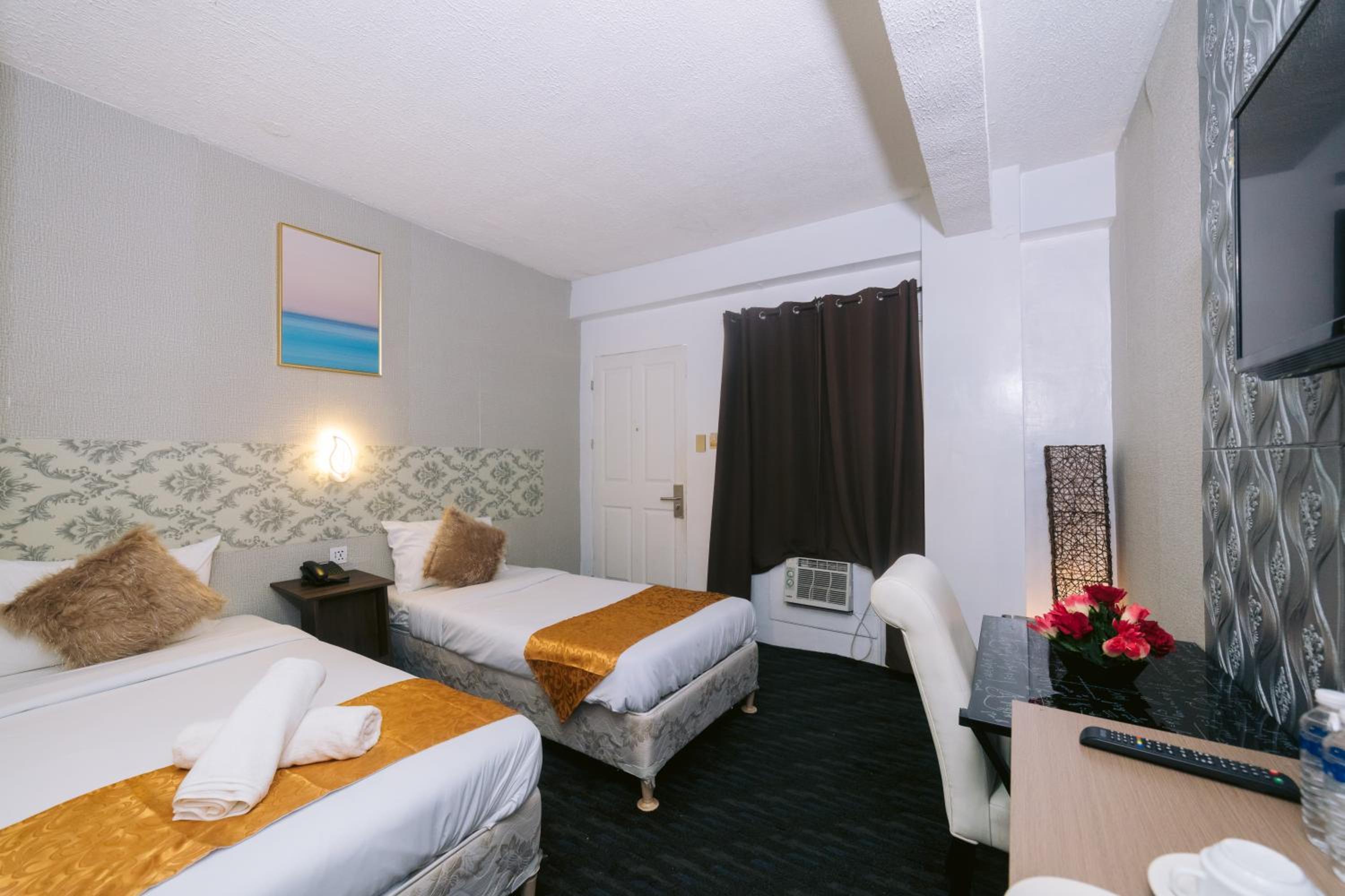 Double Or Twin Room With Private Bathroom