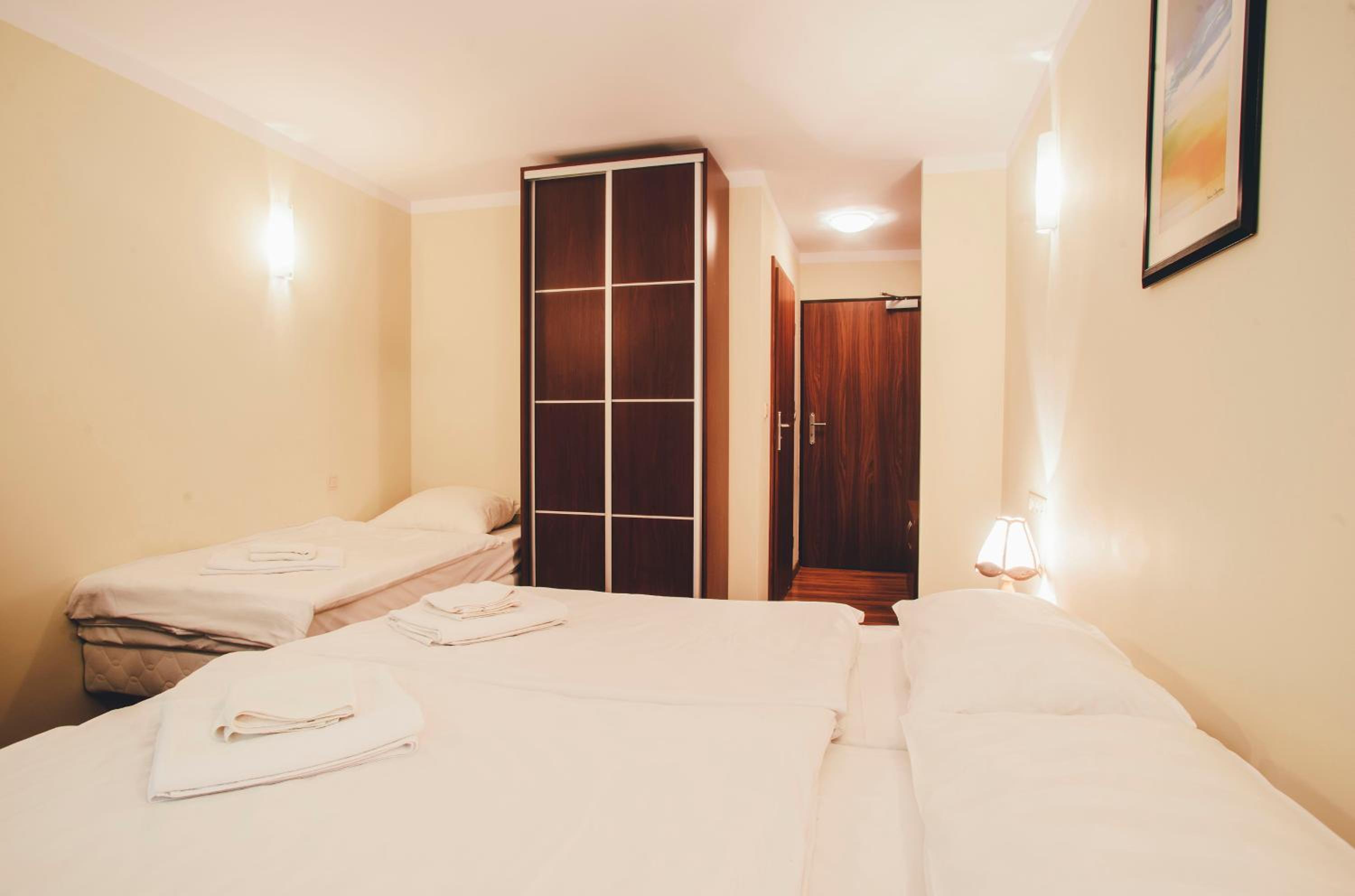 Standard Triple Room - Photo 2