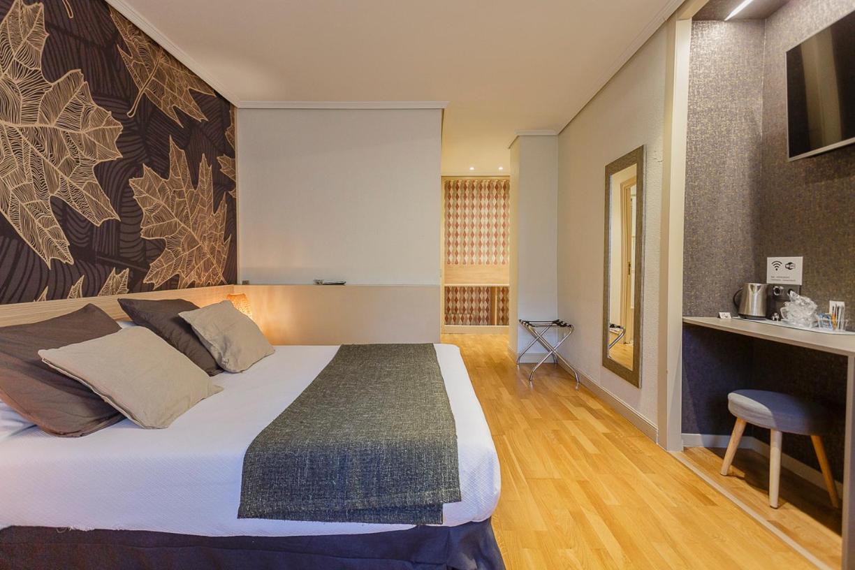 Double Room - Photo 4