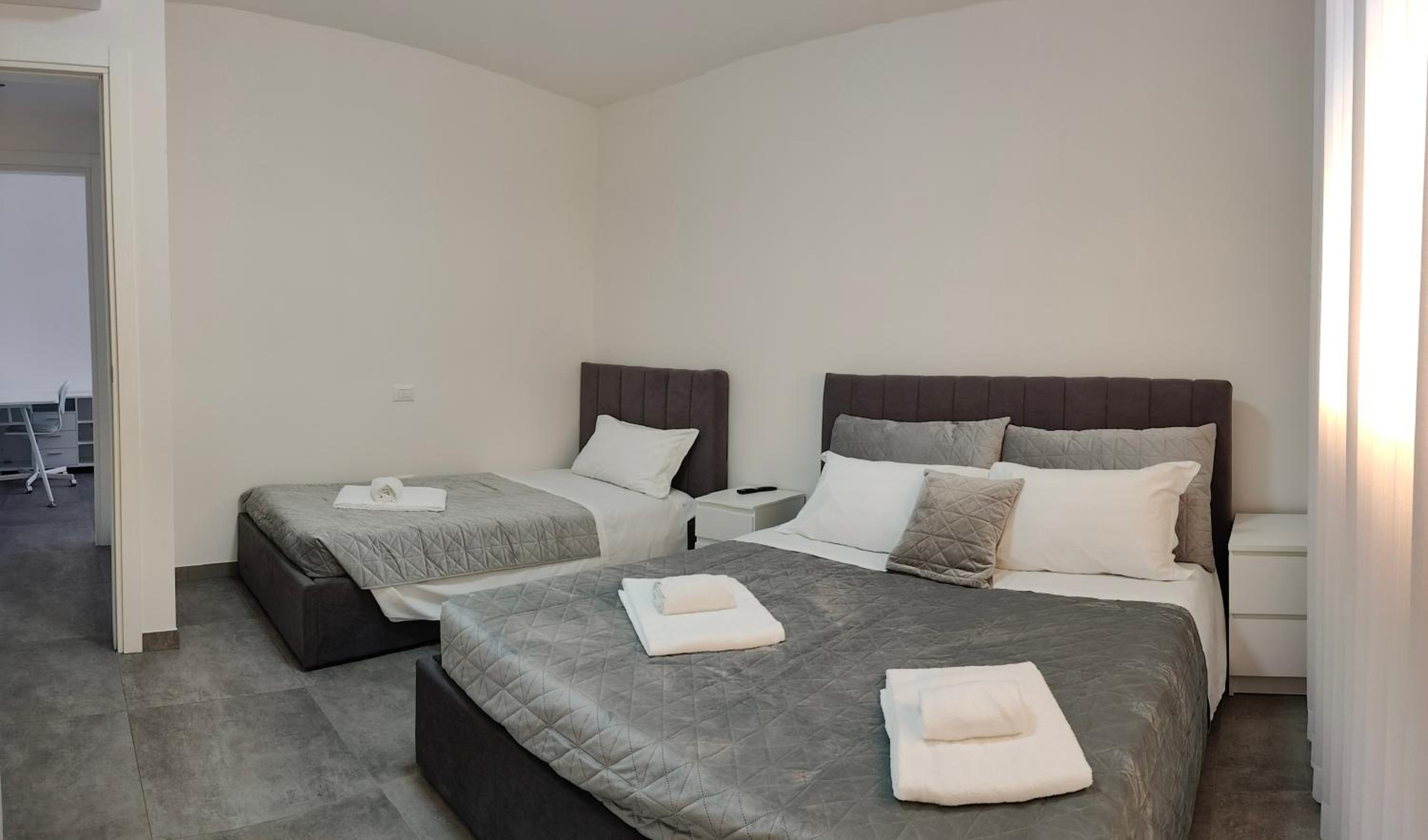 Family Two-Bedroom Apartment with View photo 1