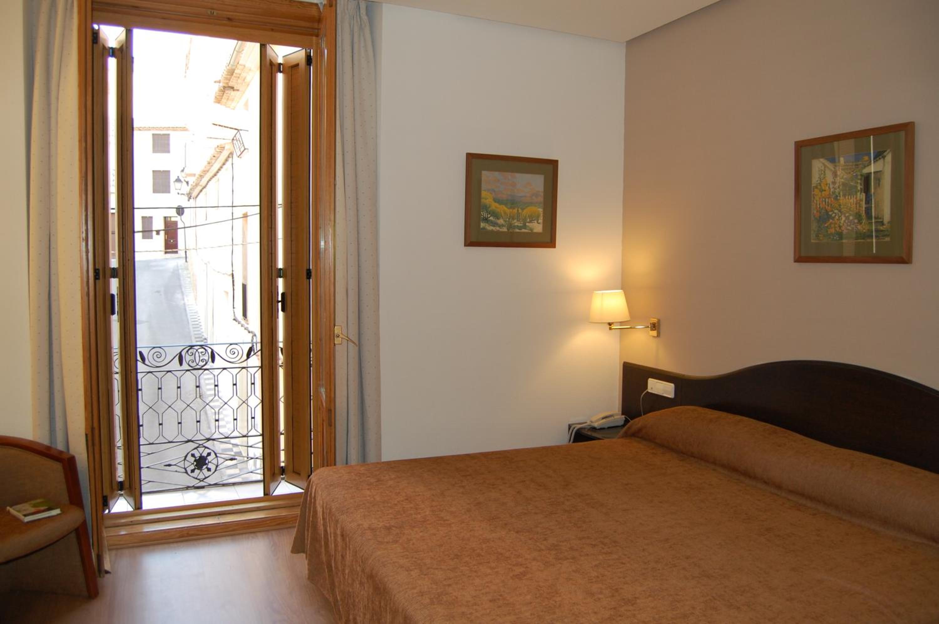 Double Room - Photo 4