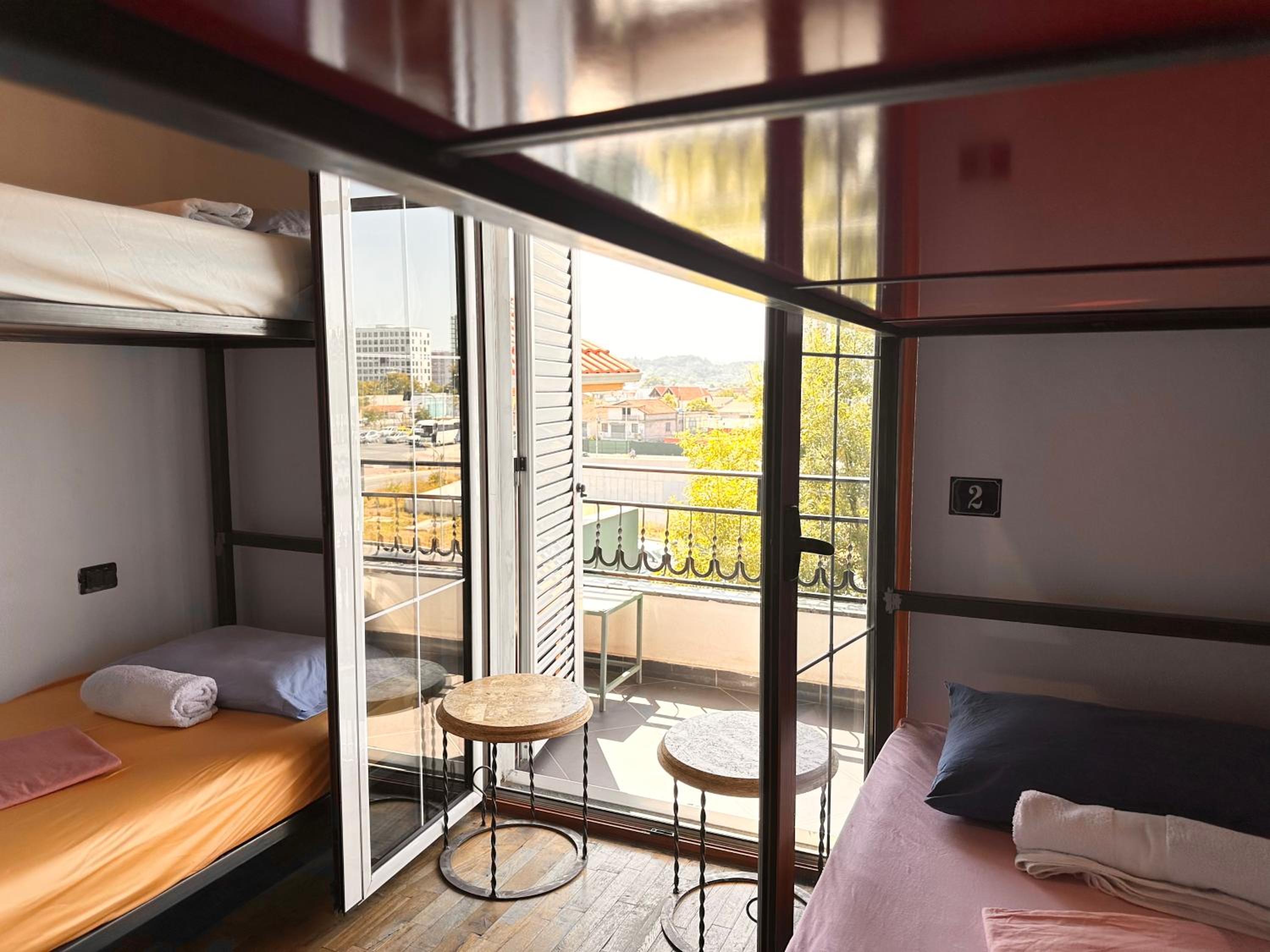 Bed in 10-Bed Mixed Dormitory Room