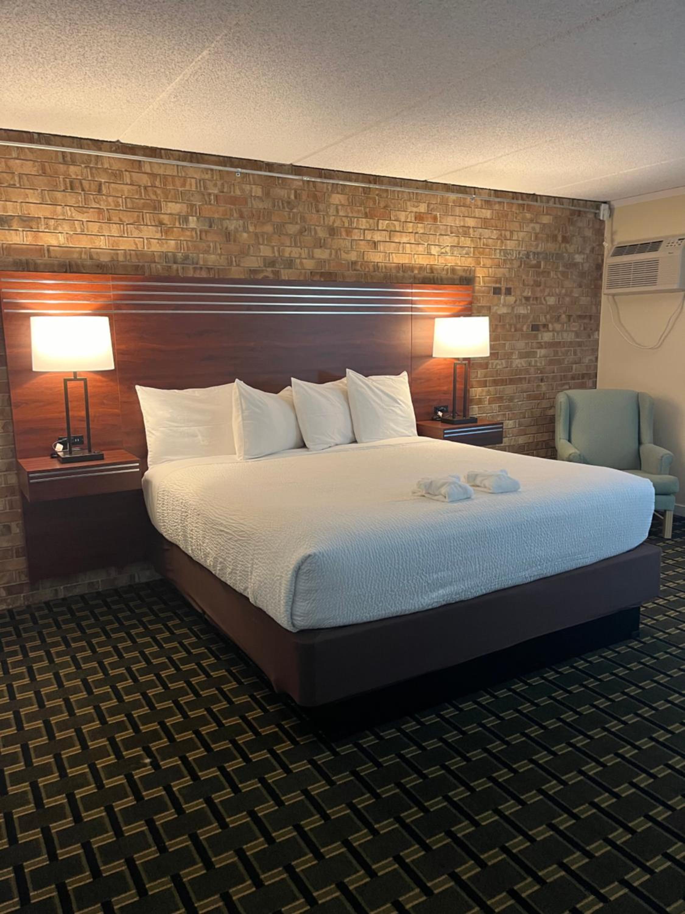 King Room with Pool View
