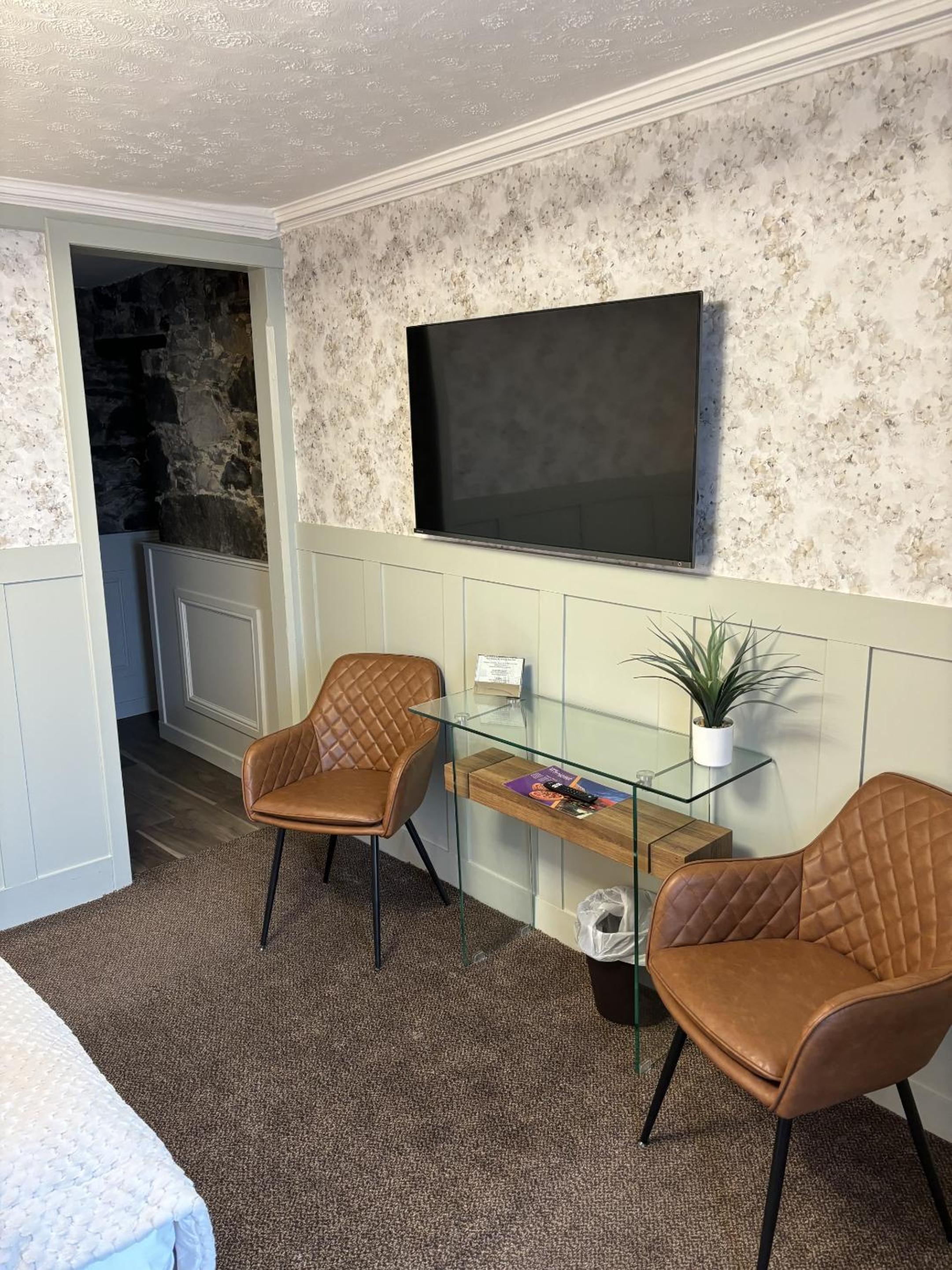 Double Room with Private Bathroom photo 2