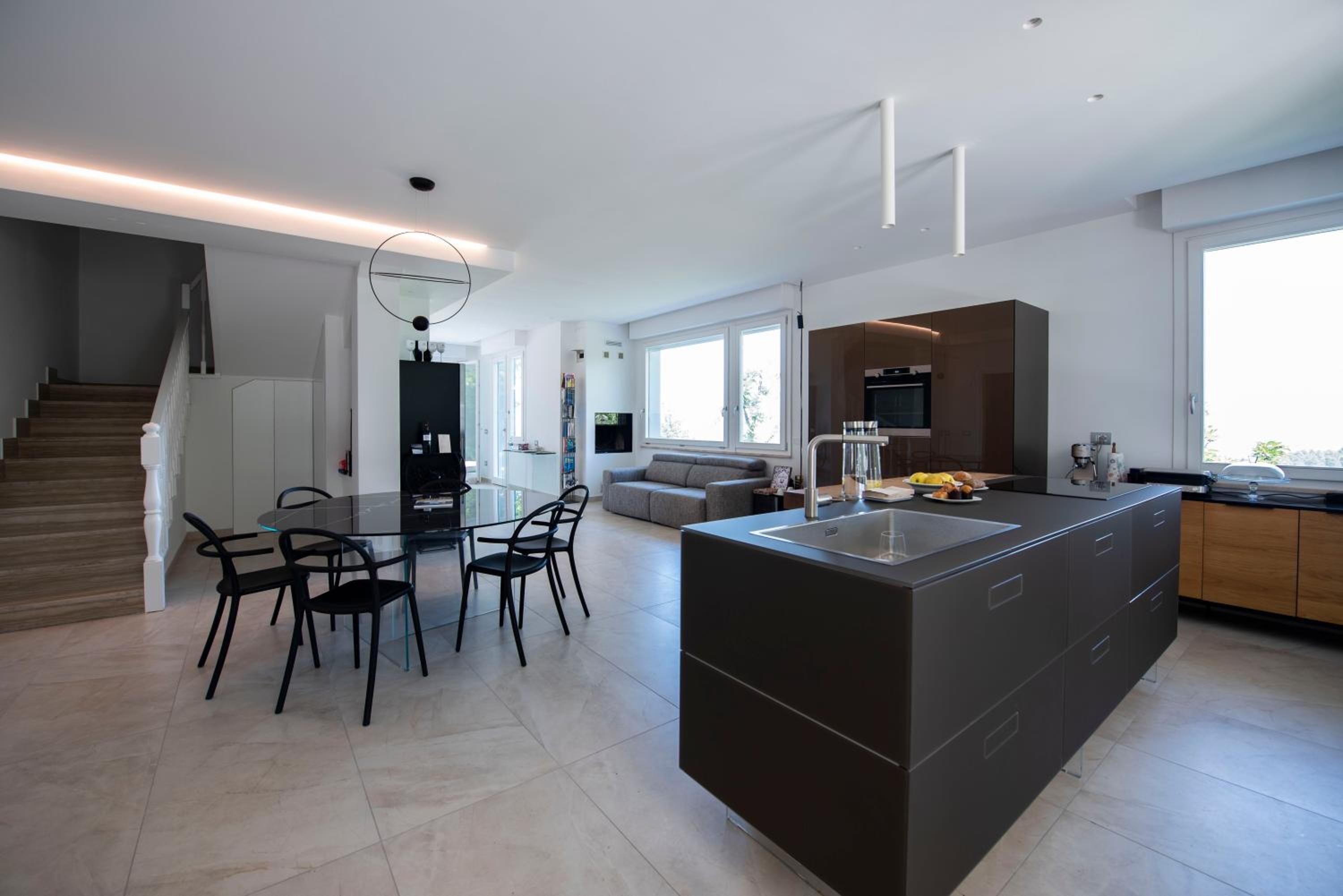 Two-Bedroom Suite with Terrace and Sea View photo 3