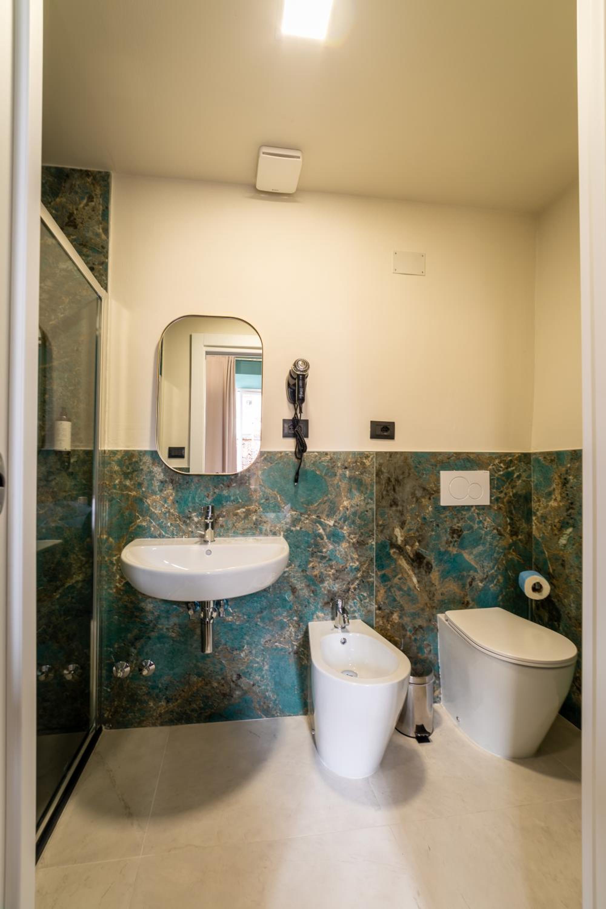 Classic Triple Room photo 2