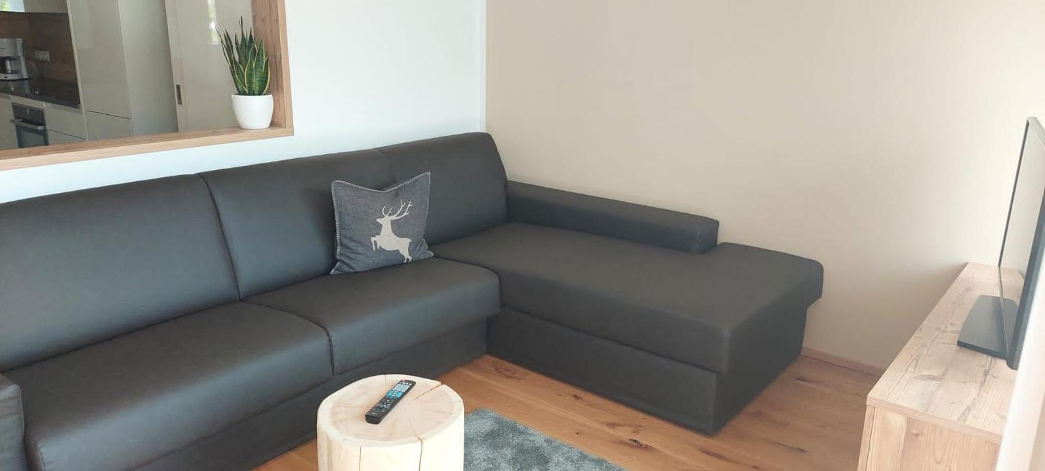 Two-Bedroom Deluxe Apartment with Garden View