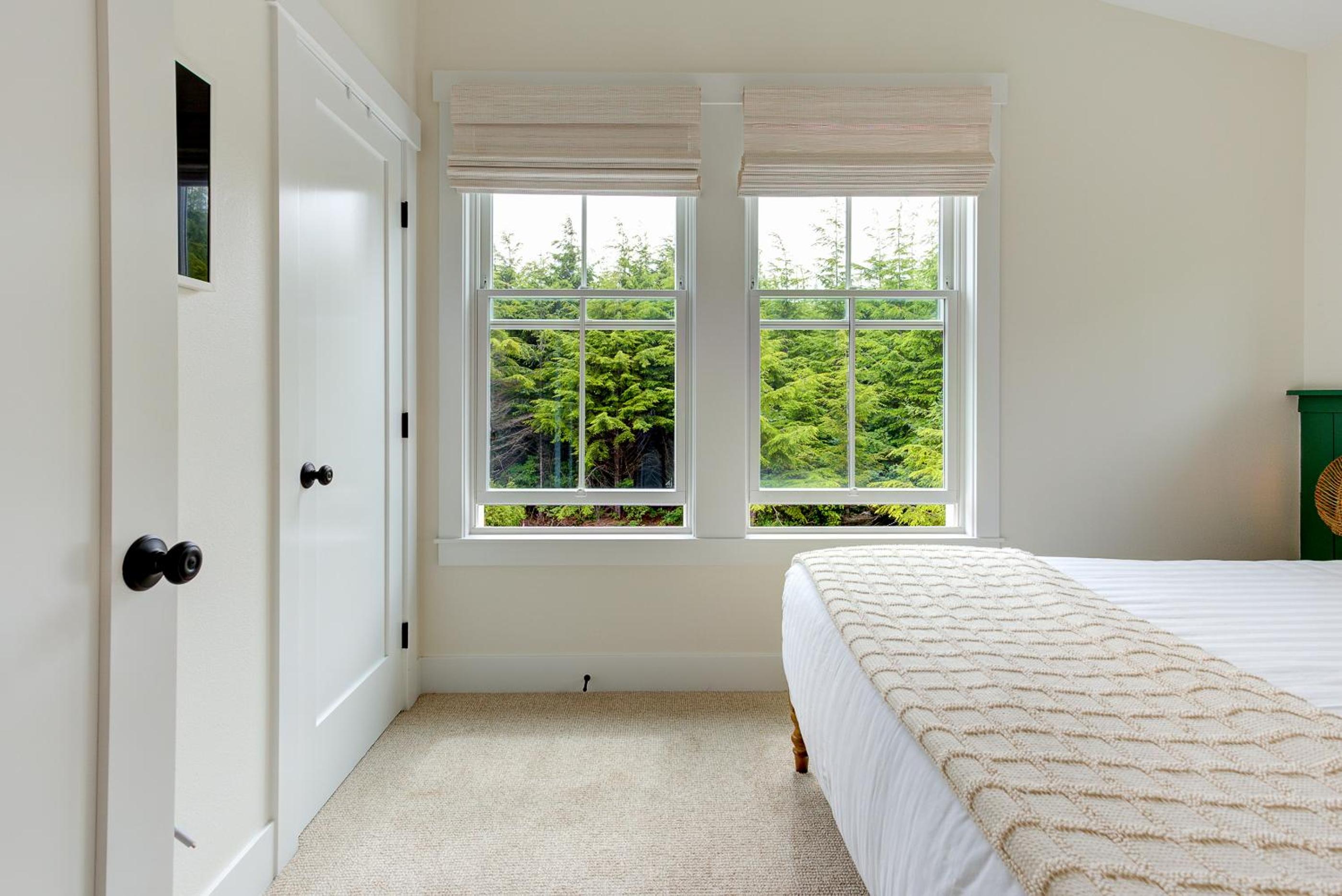 Two-Bedroom House photo 3