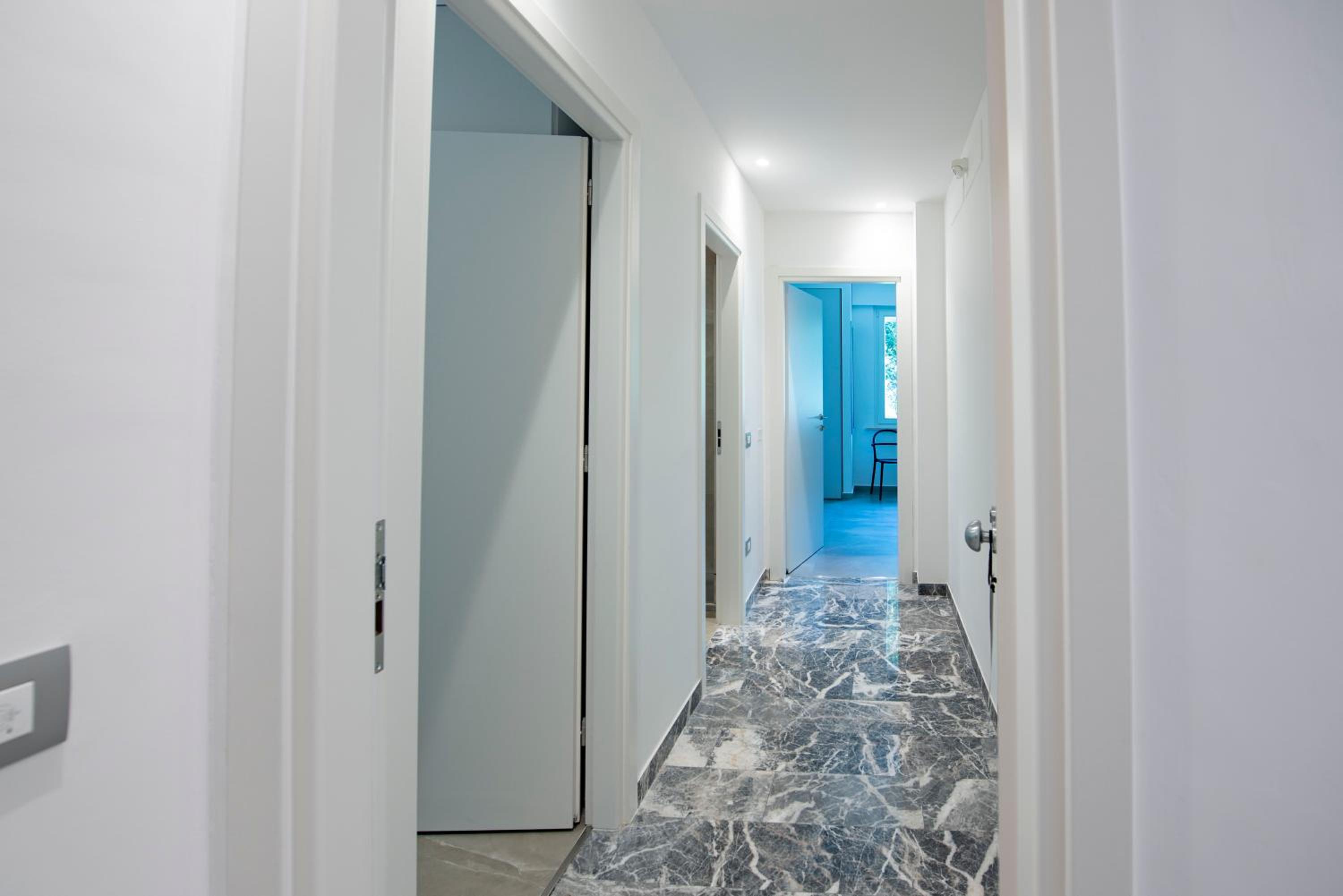 Two-Bedroom Suite with Terrace and Sea View photo 2