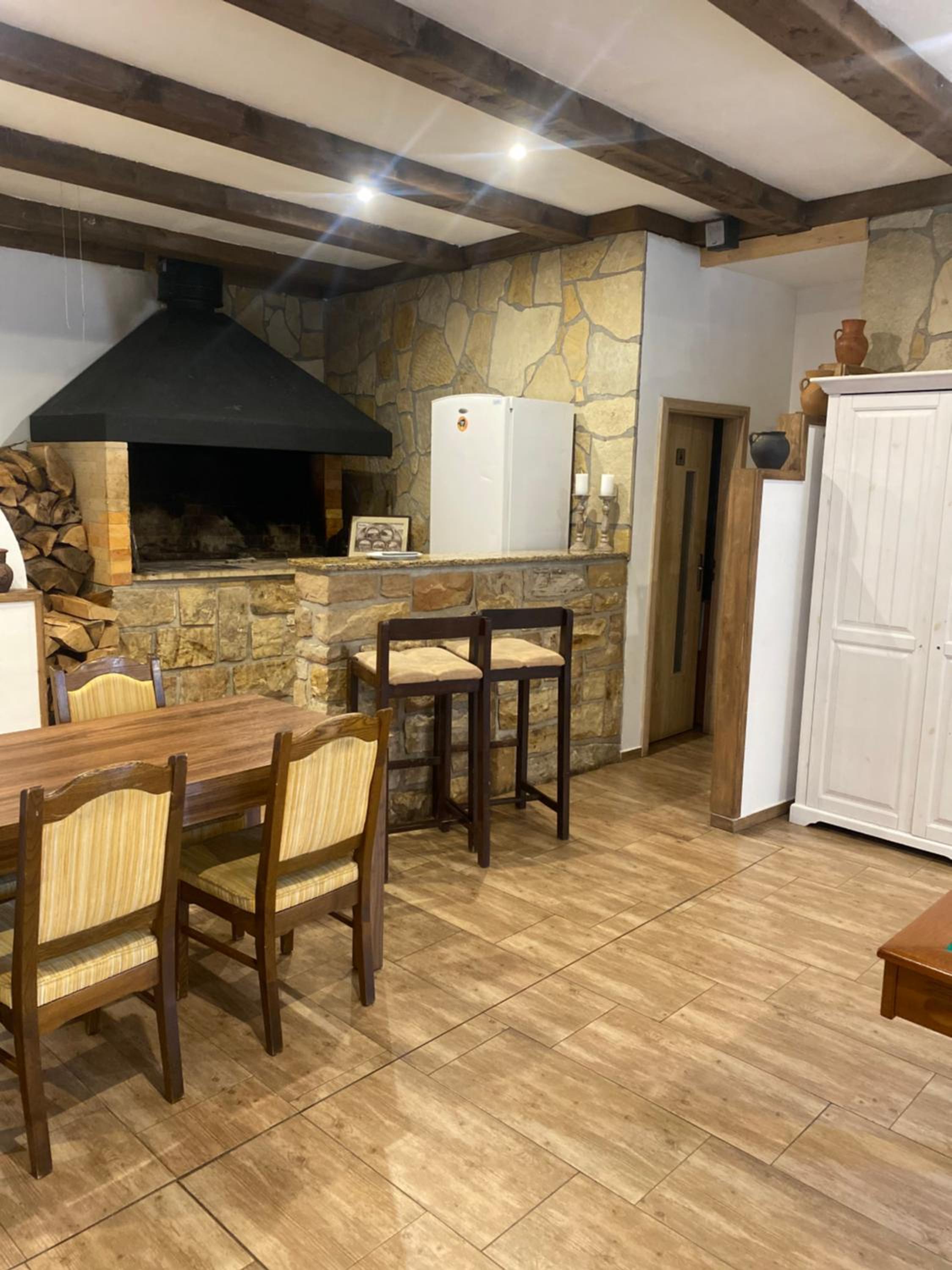 Apartment - Ground Floor photo 2