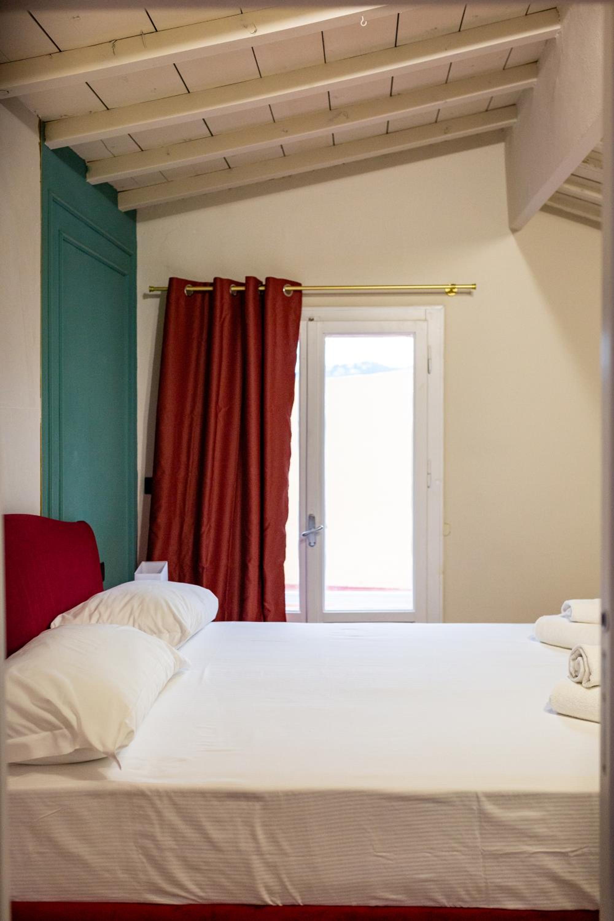 Deluxe Quadruple Room photo 3