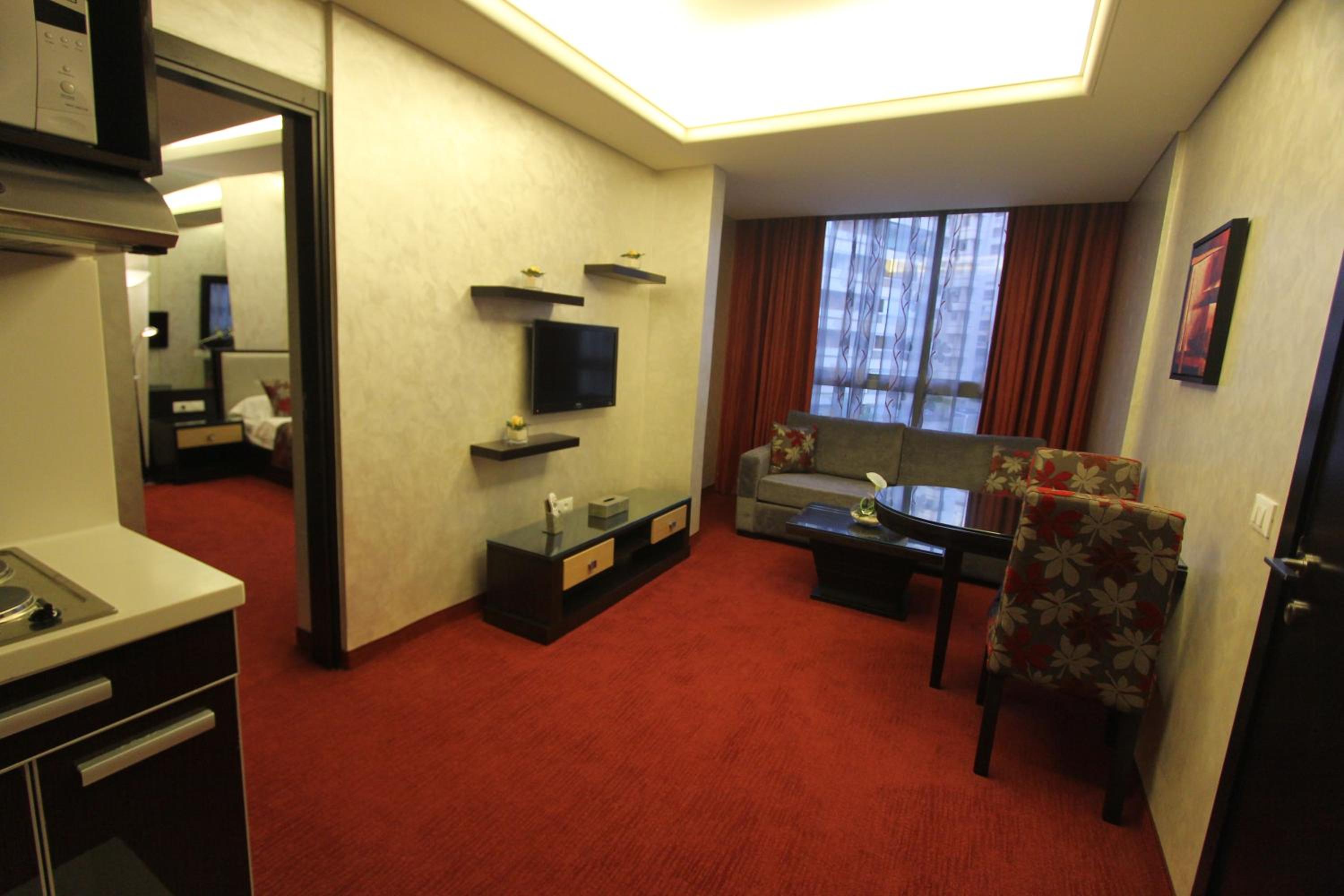 Deluxe Suite