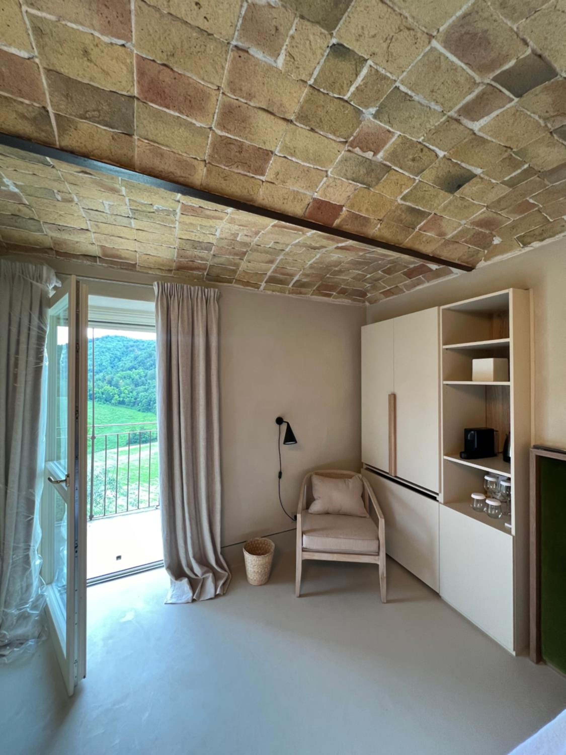 Superior Room with Balcony photo 2
