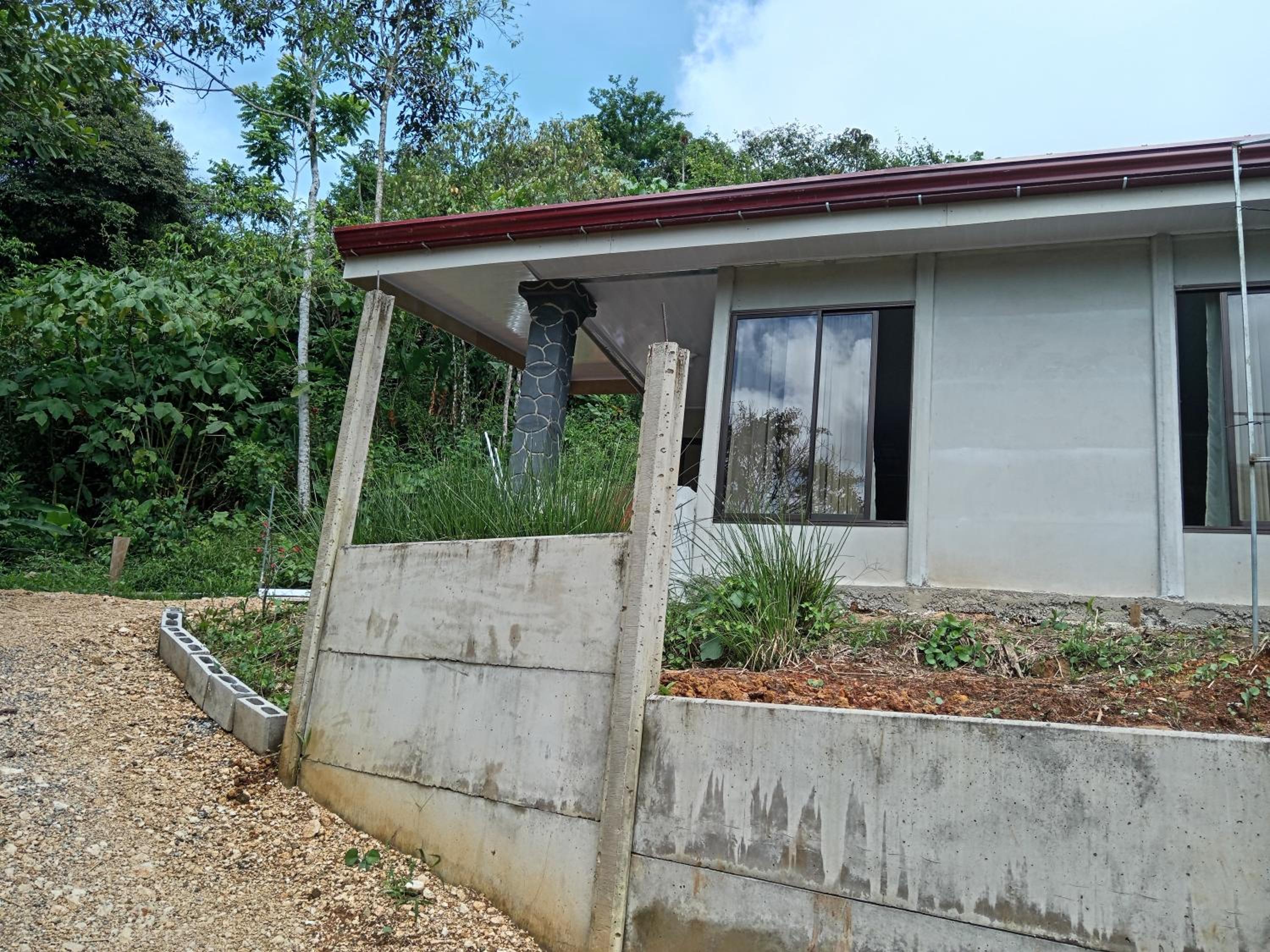 One-Bedroom House photo 2
