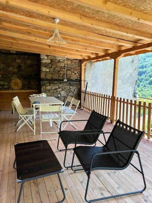 Three-Bedroom Villa photo 3